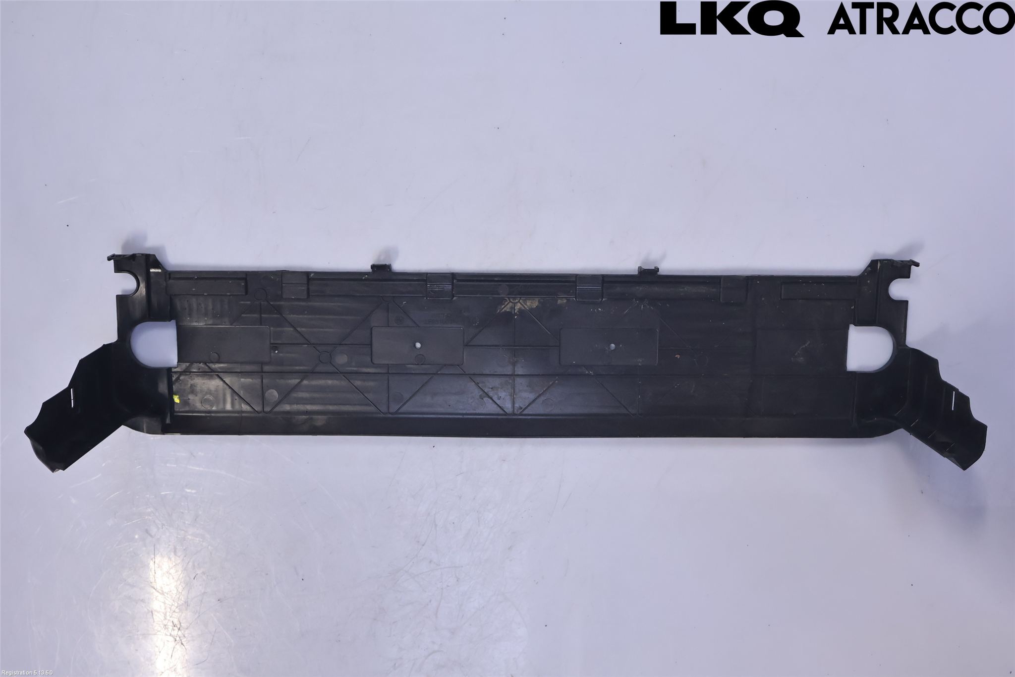 BMW 5 G30/G31/F90 17-23 Radiator Feste - Ramme - Bjelk