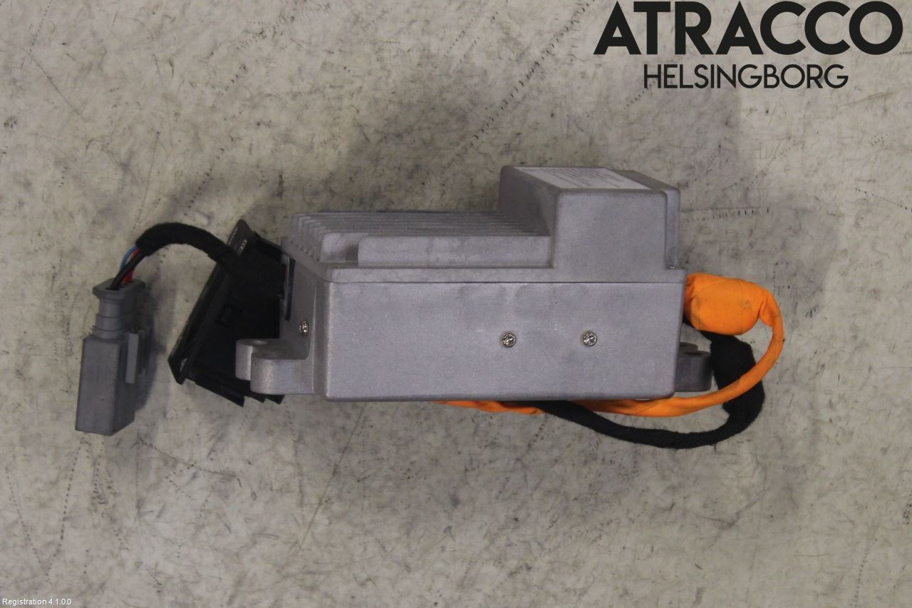 Peugeot 308 14-21 Inverter 12-)220V