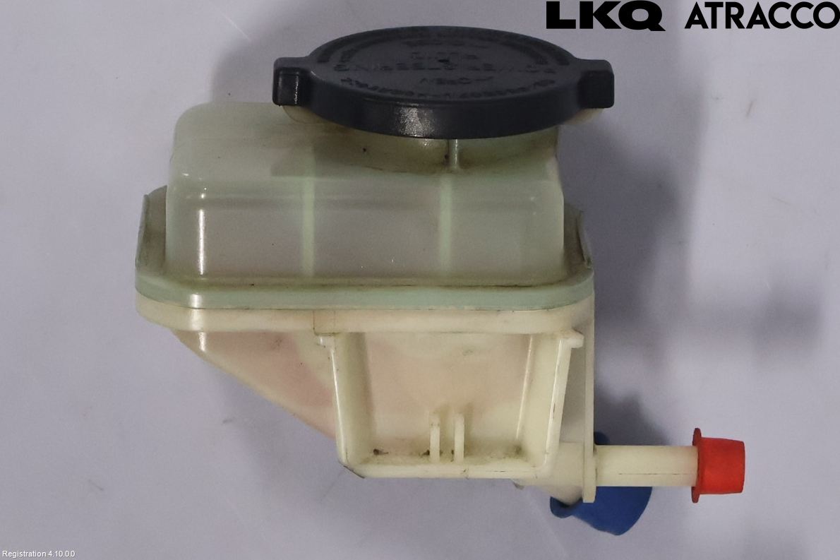 Toyota HILUX 16- Servo Oljebeholder