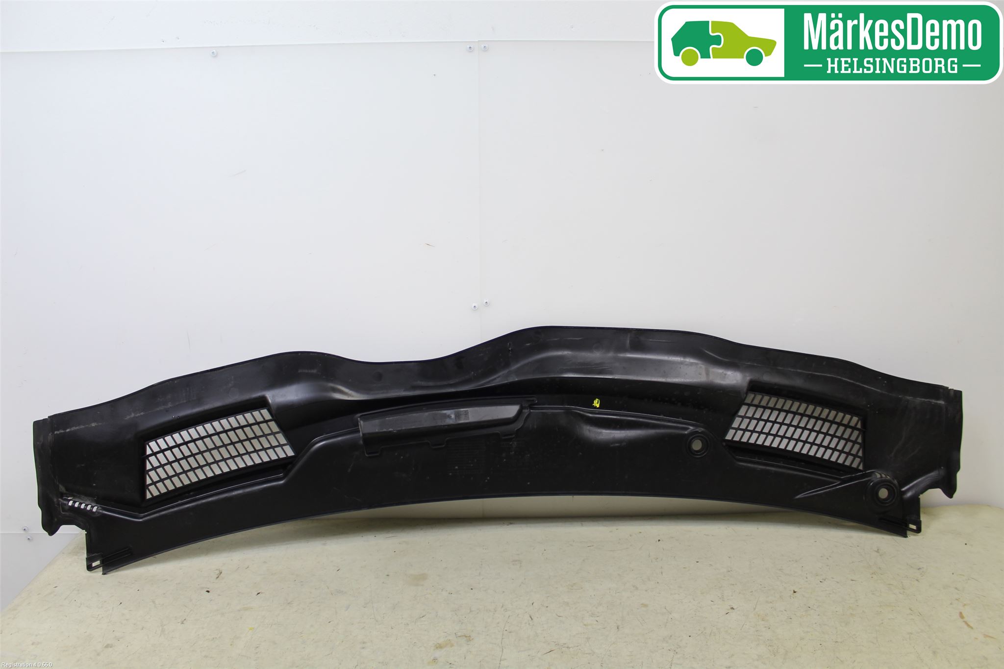 Mercedes-Benz MB VITO/V-KLASS (W640,W447,W448) 14- Visker Deksel-Grill-Under Frr