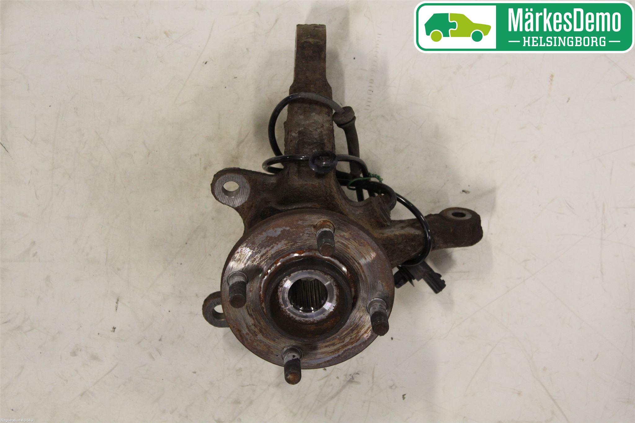 Nissan NOTE E12 14-20 Spindel Vf