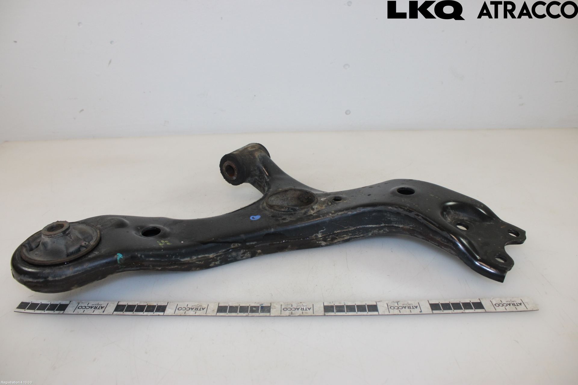 Toyota AURIS 13-19 Bærearm Foran Høyre Nedre