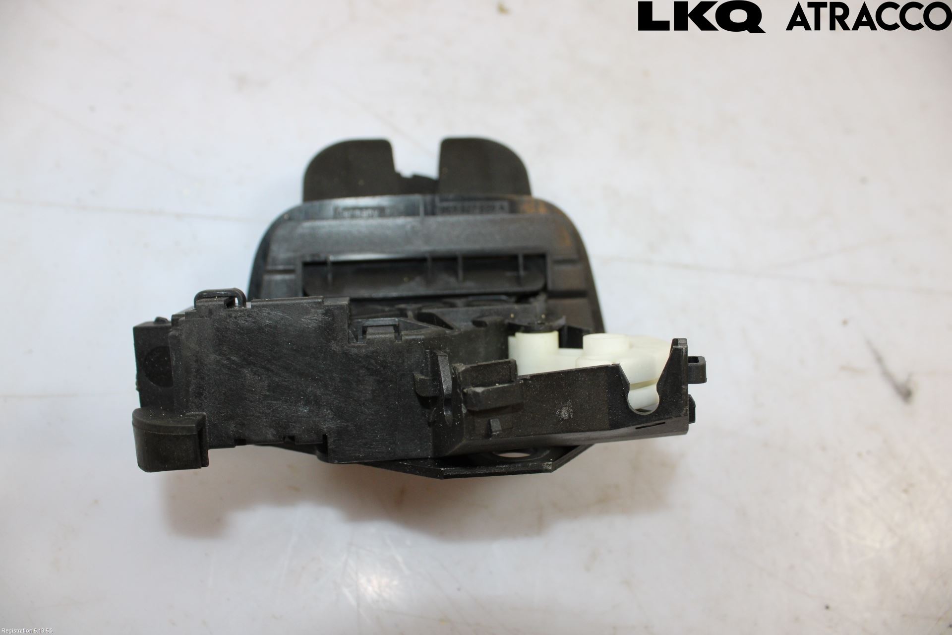 Audi A4/S4 05-07 Bakluke-Lokk Låsekasse