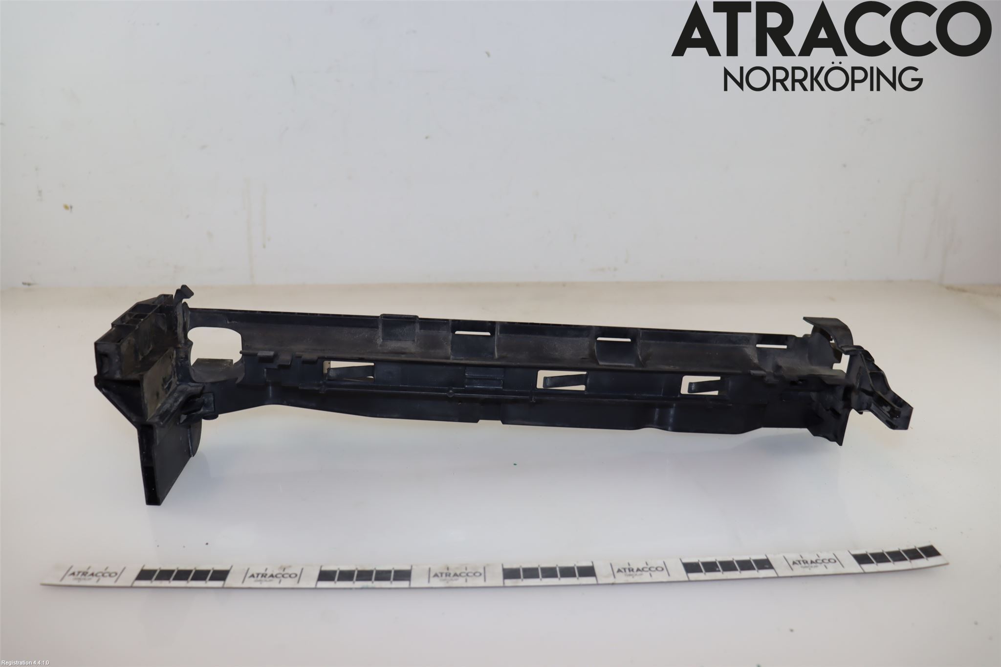 Mercedes-Benz MB E-KLASS (W213) 16-23 Radiator Feste - Ramme - Bjelk
