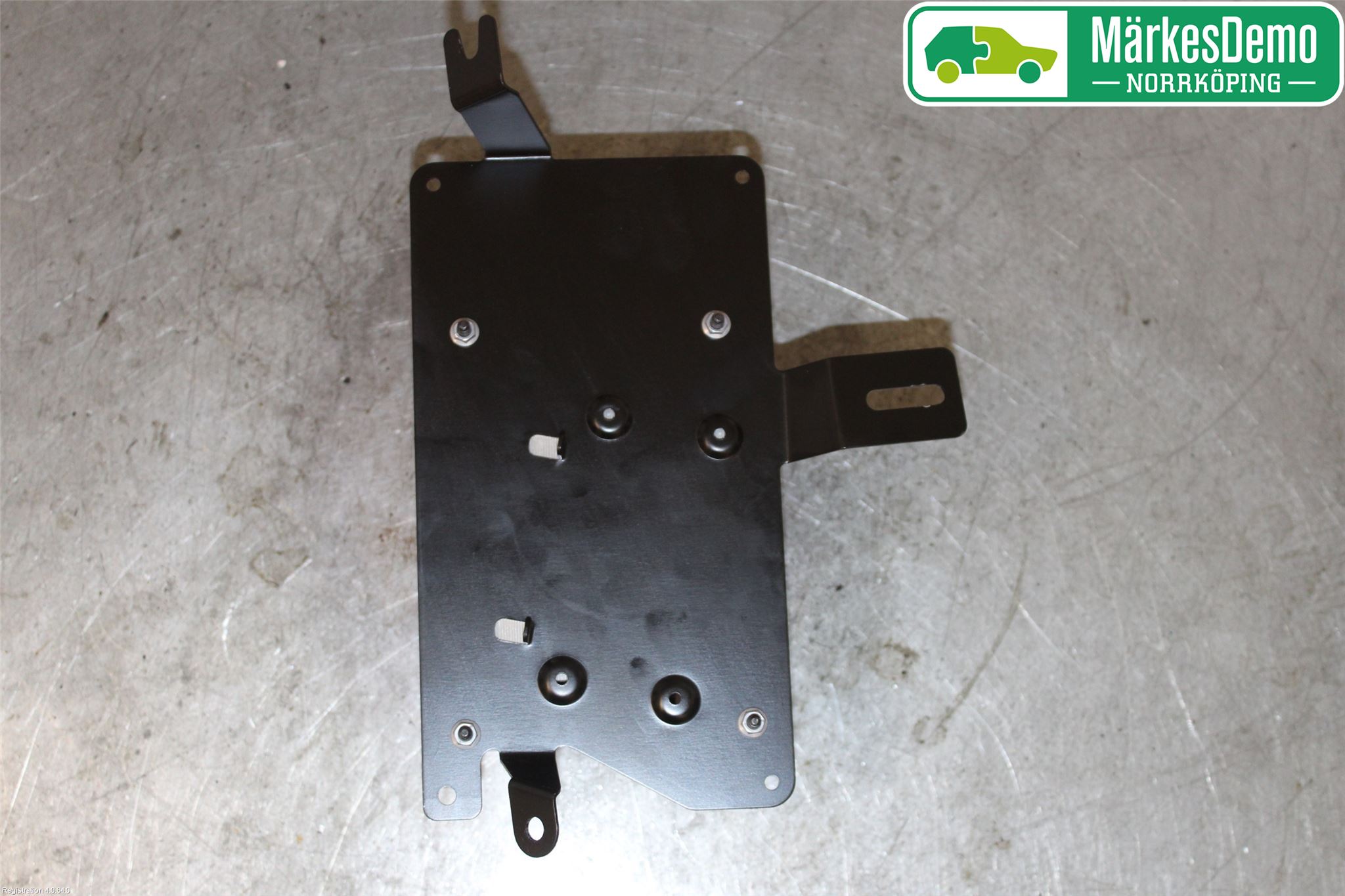 Audi A4/S4 05-07 Stereo Forsterker