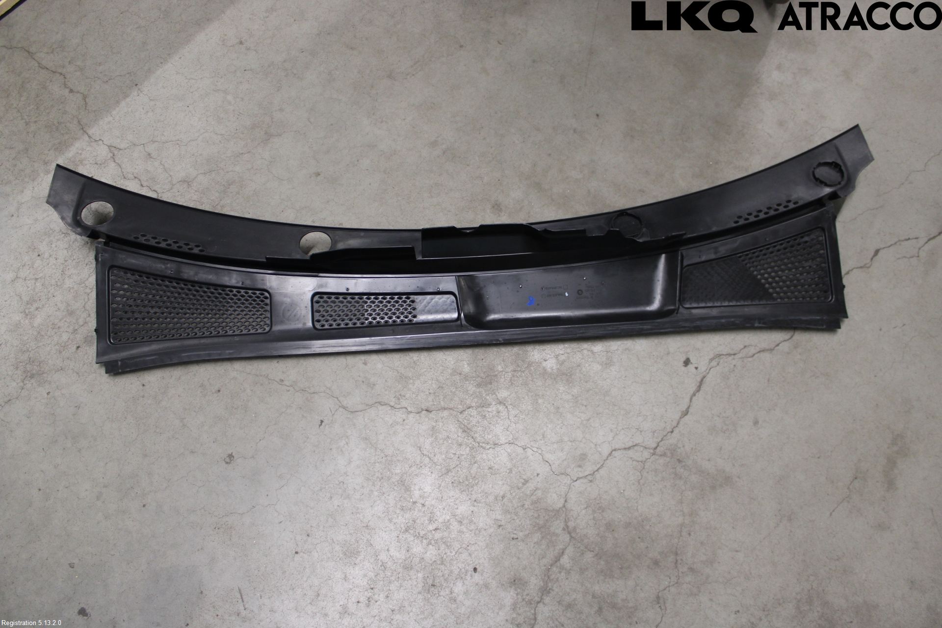 Volkswagen VW ID.7/TOURER 24- Visker Deksel-Grill-Under Frr
