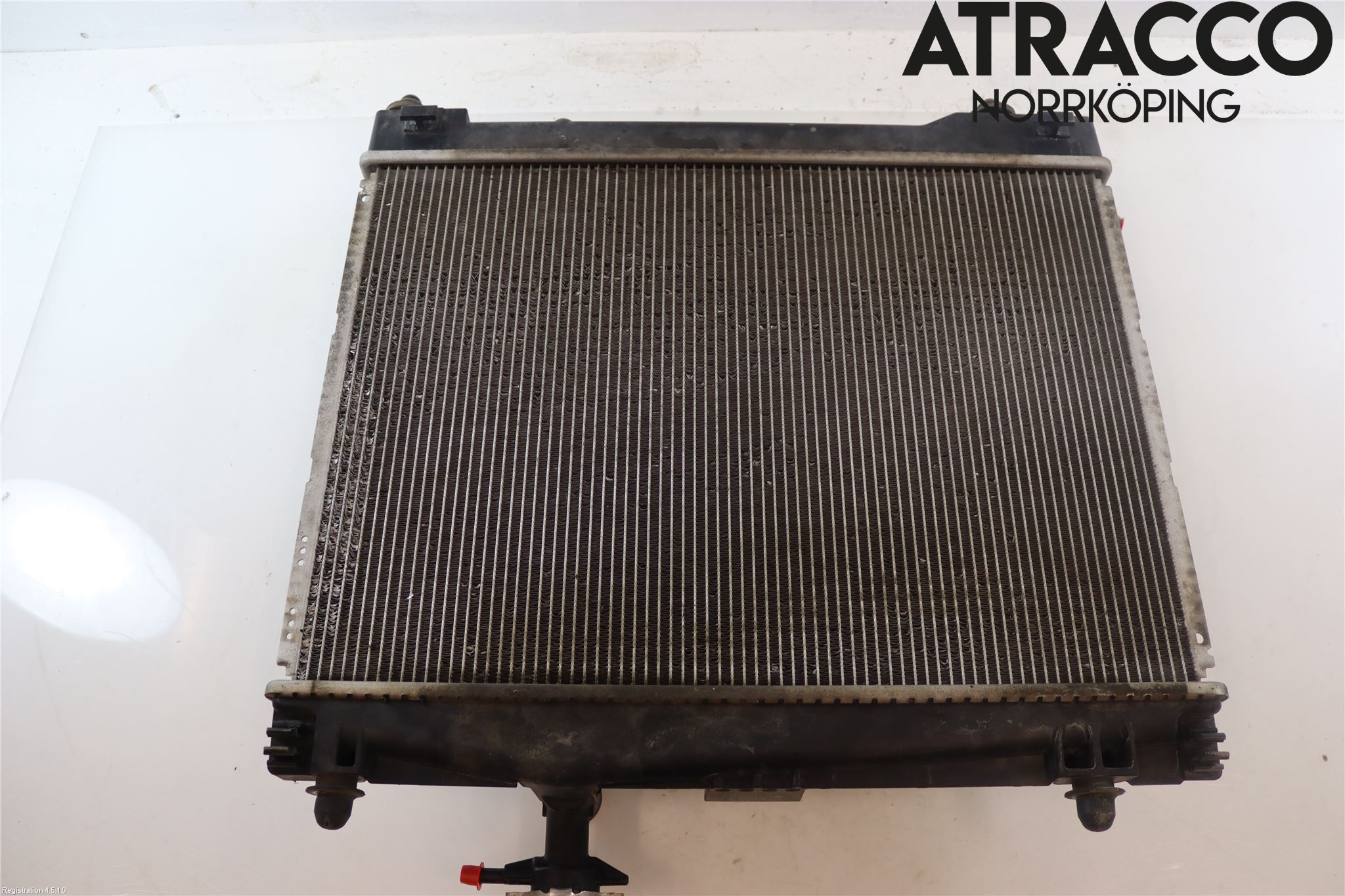 Toyota YARIS XP130 12-14 Radiator Manuell