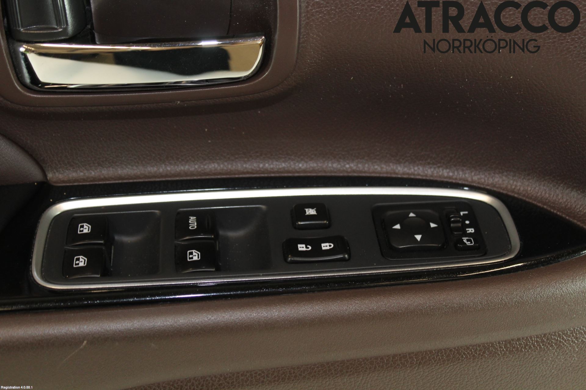 Mitsubishi OUTLANDER 13-21 Innr Dørtrekk Venstre