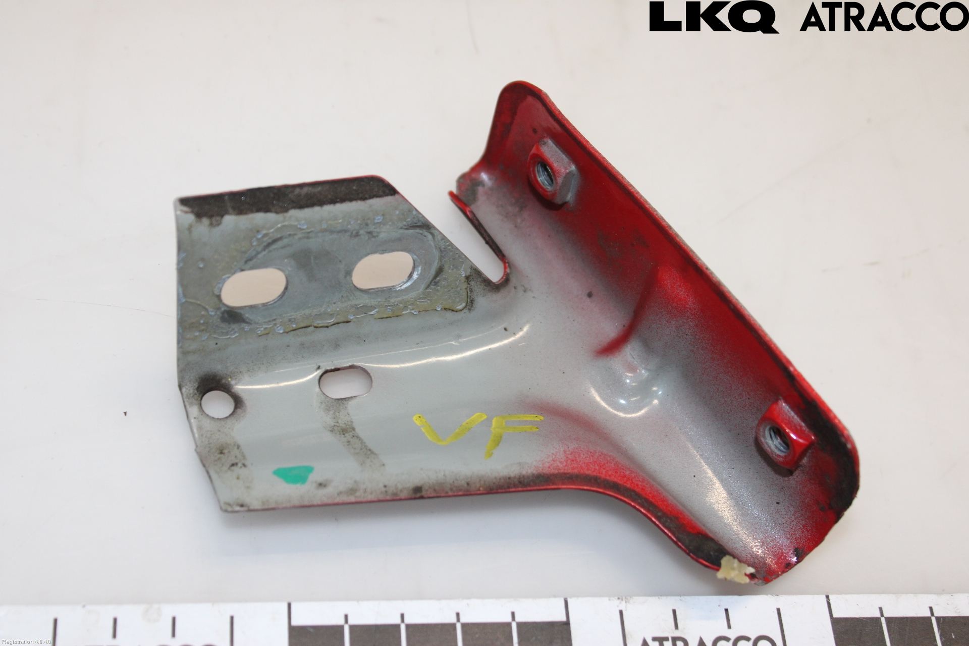 Volkswagen VW POLO 05-09 Frontskjermfeste Venstre