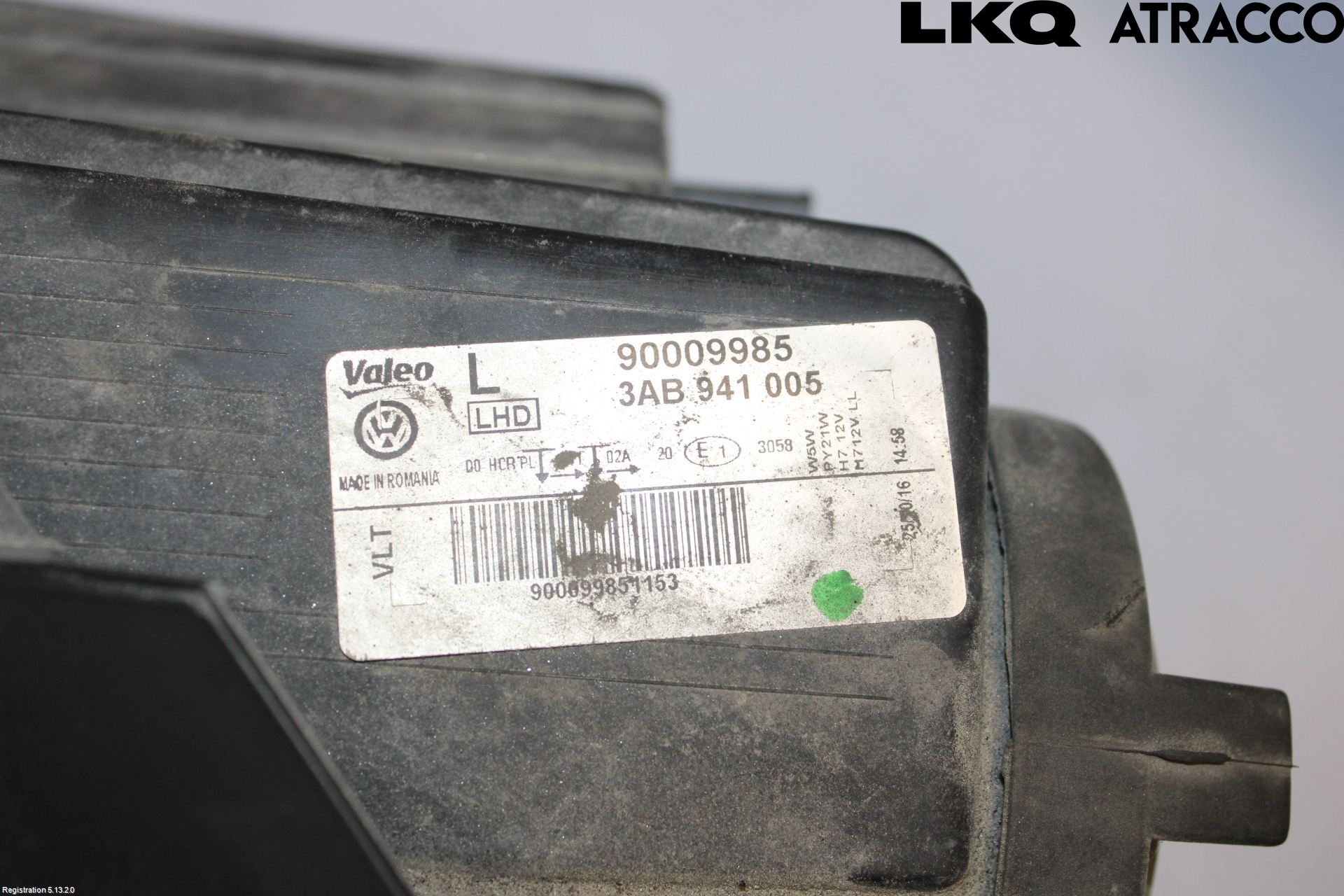 Volkswagen VW PASSAT 11-14 Frontlykt Venstre