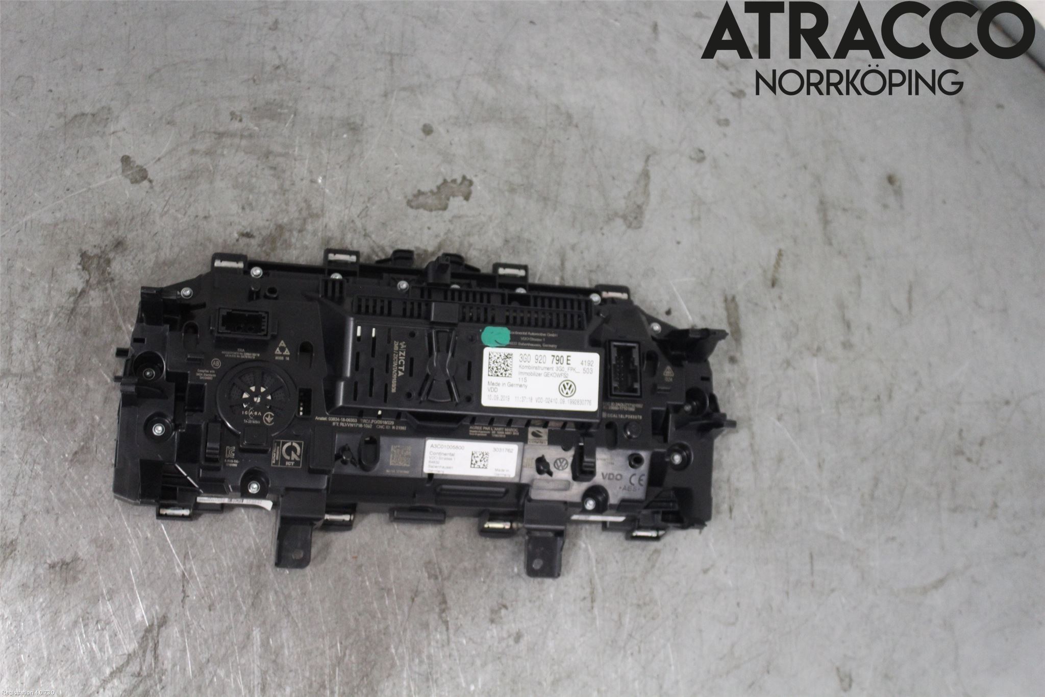 Volkswagen VW TIGUAN 16-24 Instr Kombinert