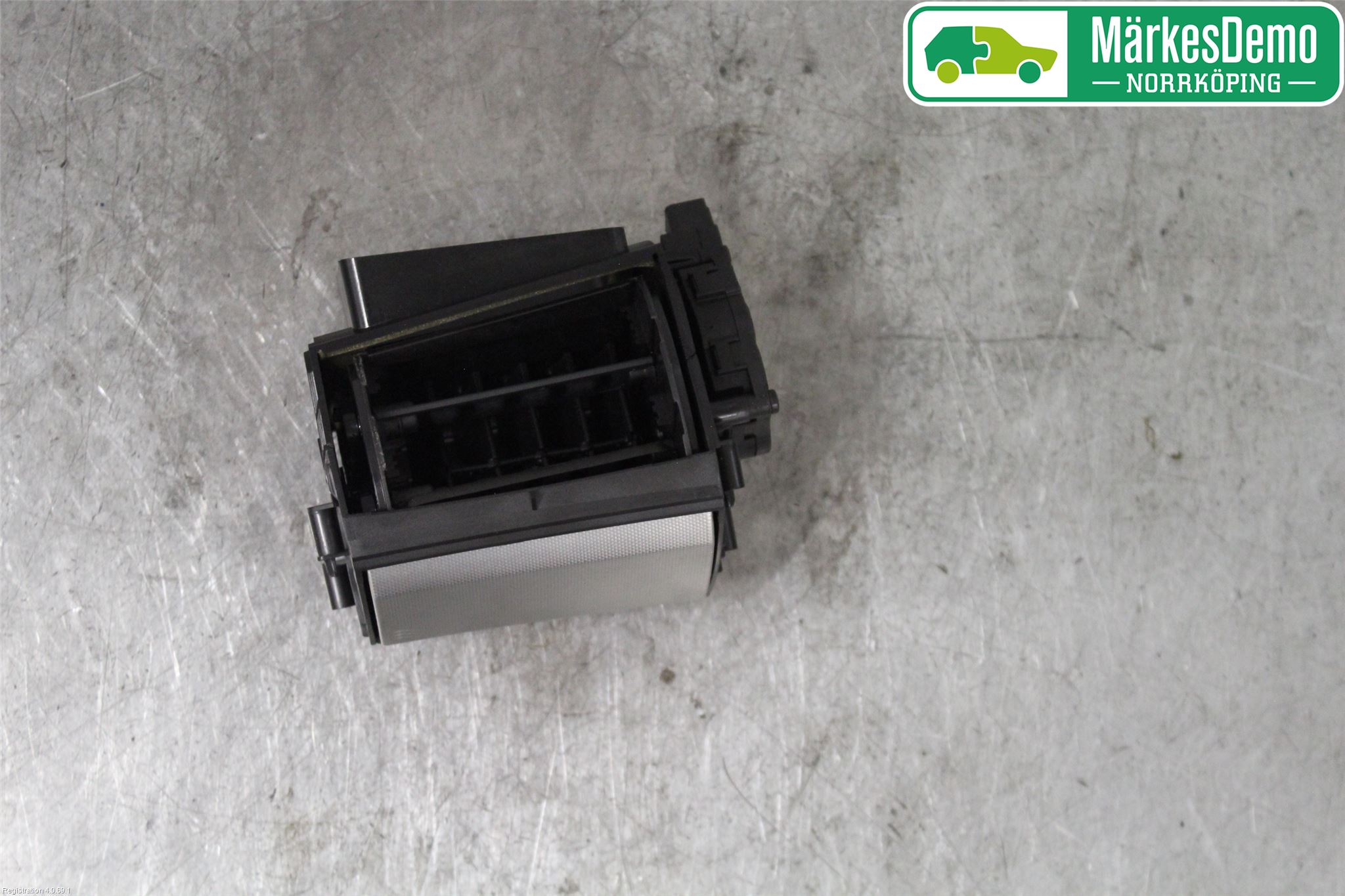 Jaguar XF 08-15 Dashbord Kanal - Dyse