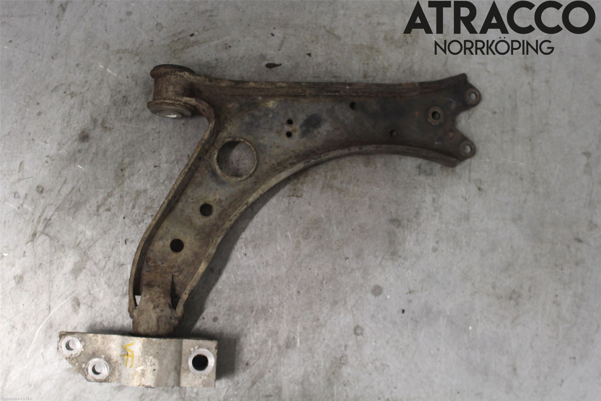 Seat LEON 06-12 Bærearm Foran Venstre Nedre