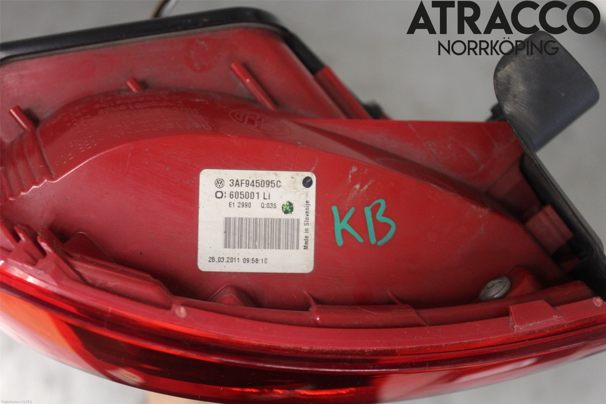 Volkswagen VW PASSAT 11-14 Baklykt Venstre