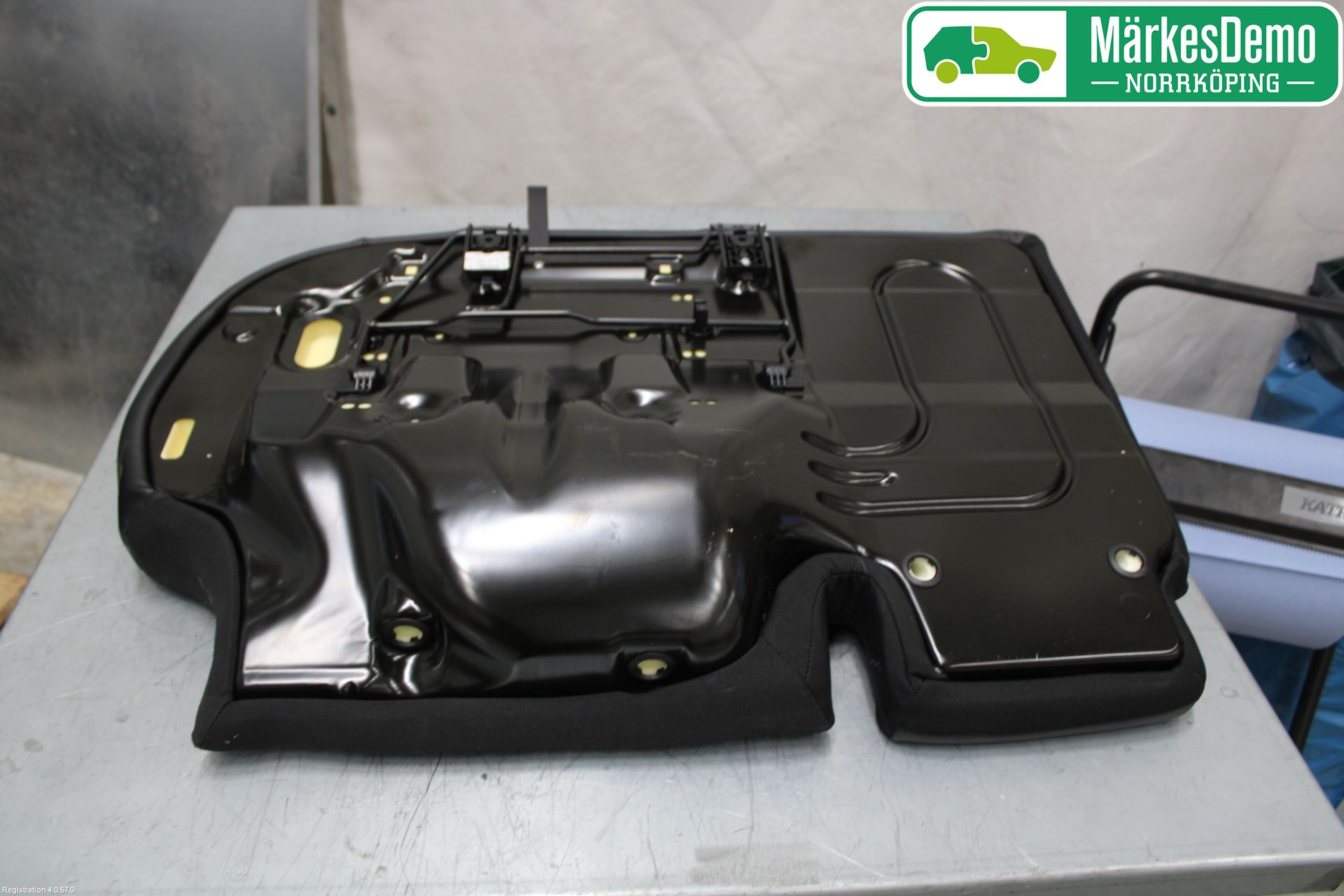 Volkswagen VW PASSAT 11-14 Innr Sete Baksete Kompl