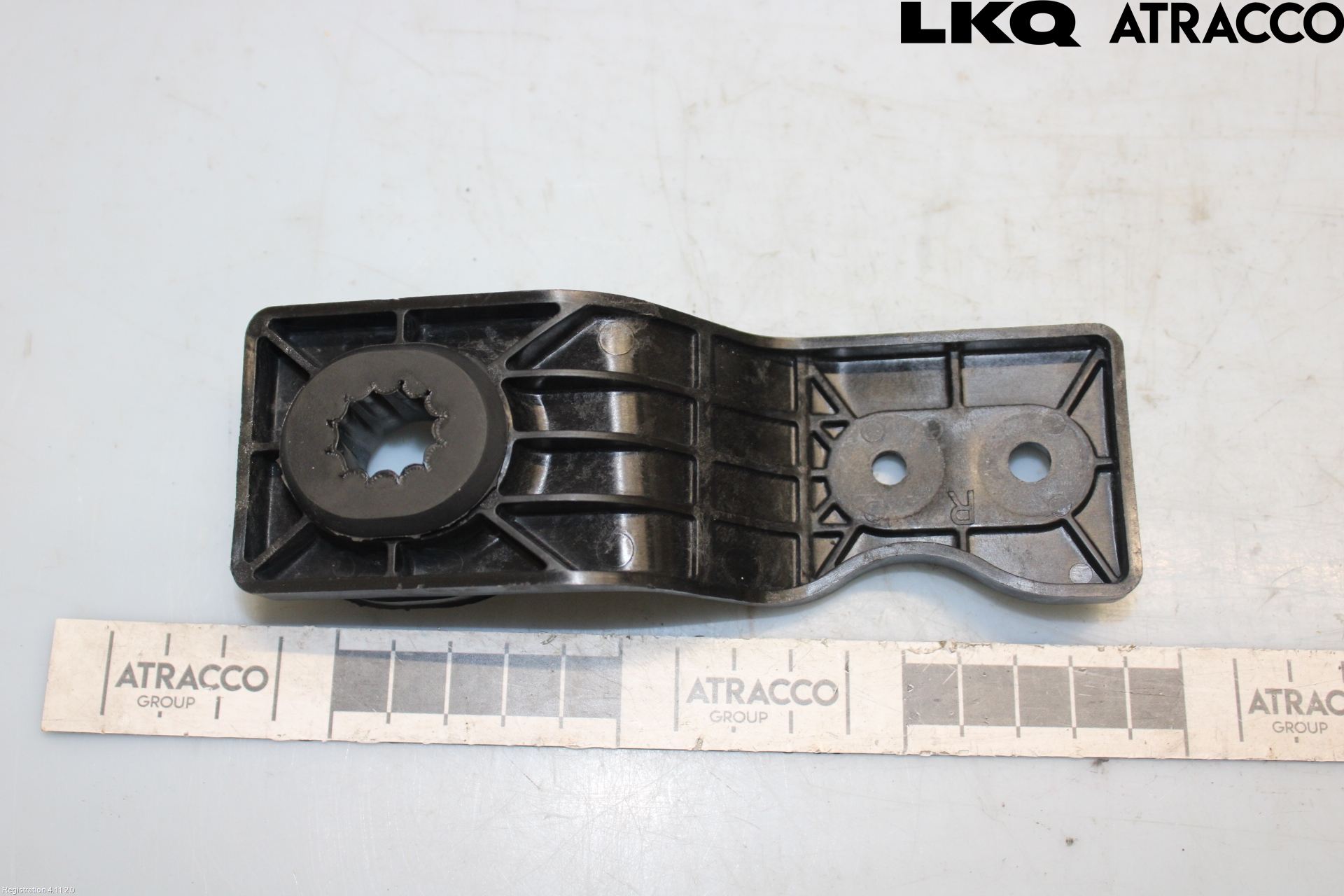 Jaguar XE (X760) 15-24 Radiator Feste - Ramme - Bjelk