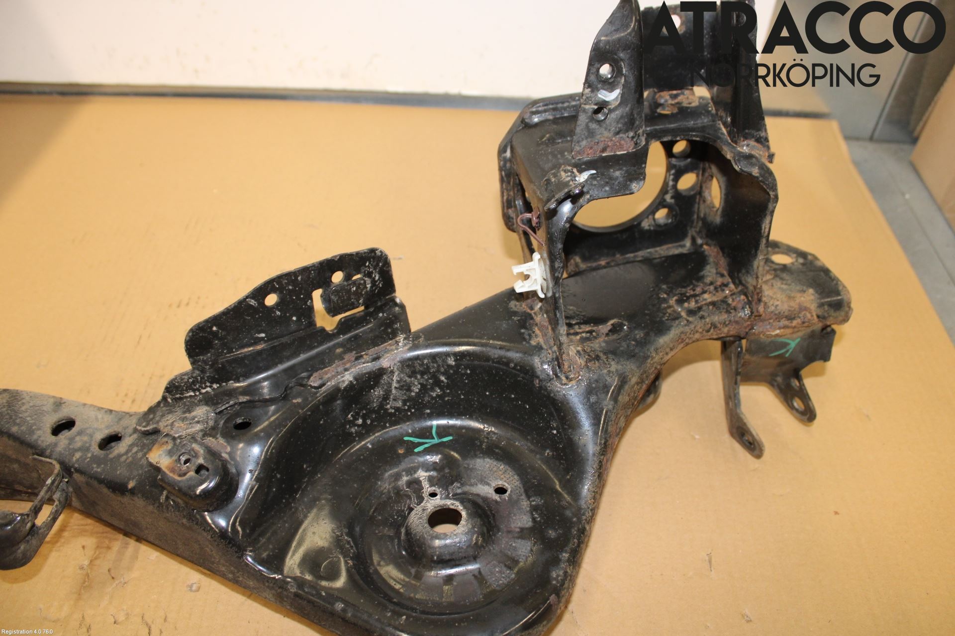 Nissan QASHQAI 14-17 Bærearm Bak Høyre
