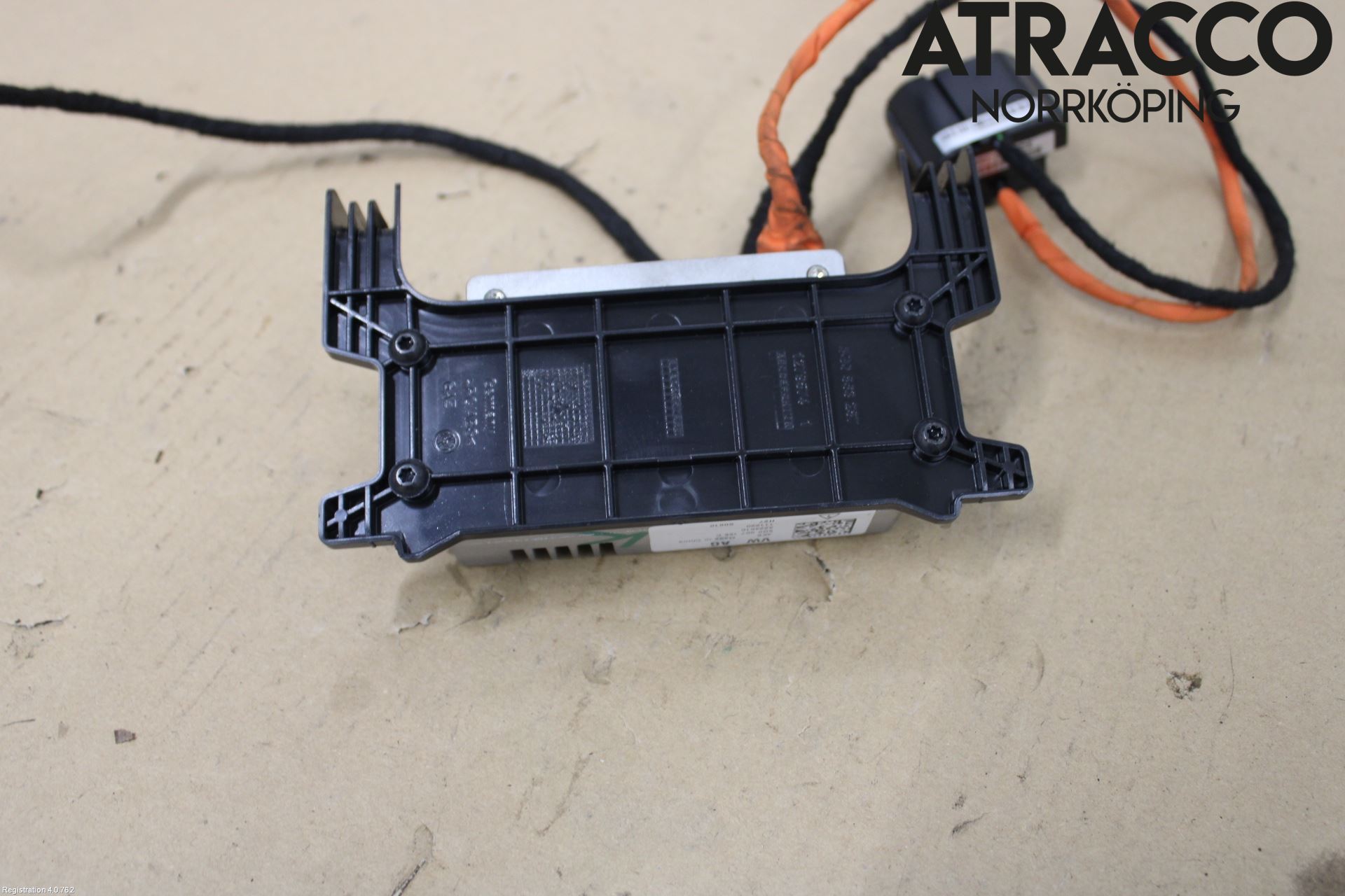 Volkswagen VW ARTEON 17- Inverter 12-)220V