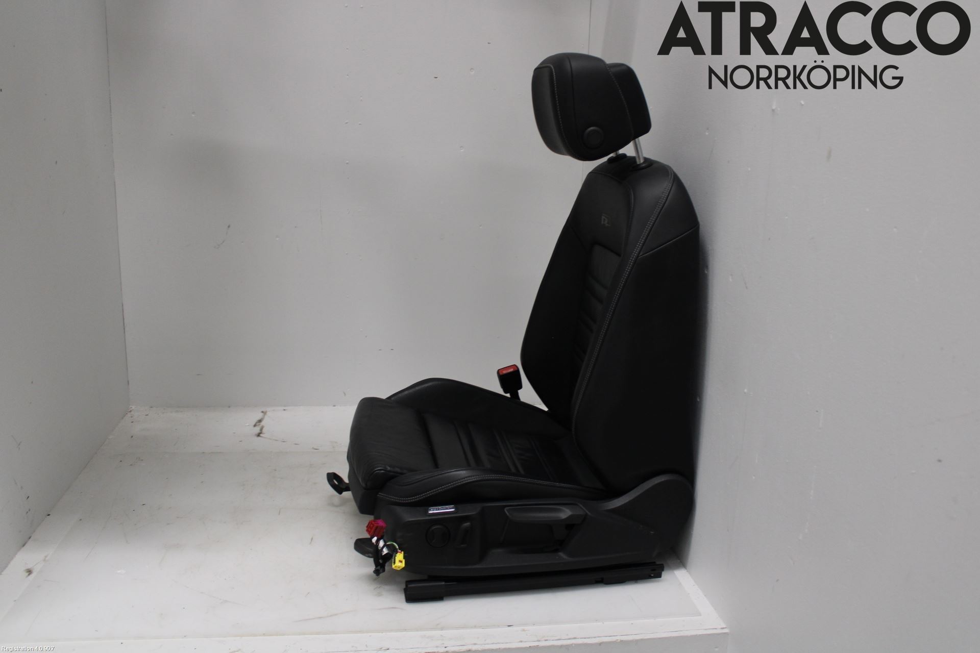 Volkswagen VW PASSAT 20-24 Innr Sete Foran Venstre