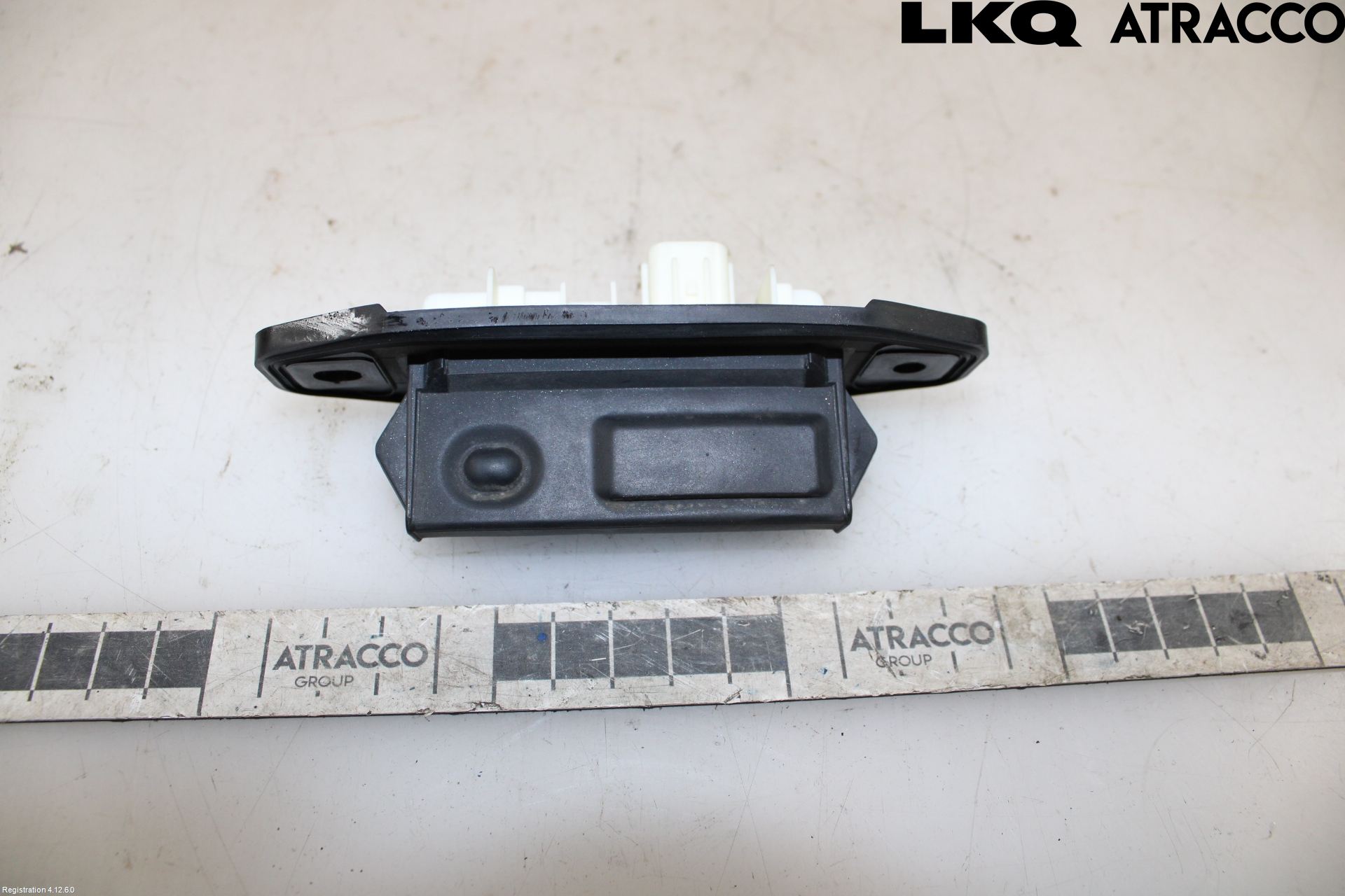 Toyota COROLLA 19- Bakluke Handtak Ytre
