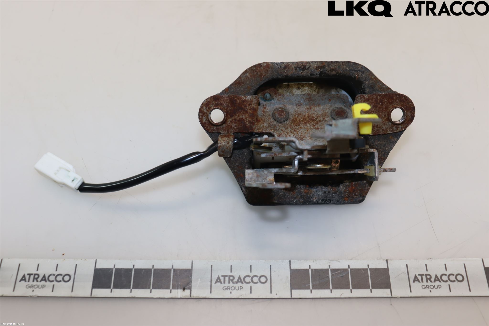 Nissan ALMERA    00-06 Bakluke-Lokk Låsekasse