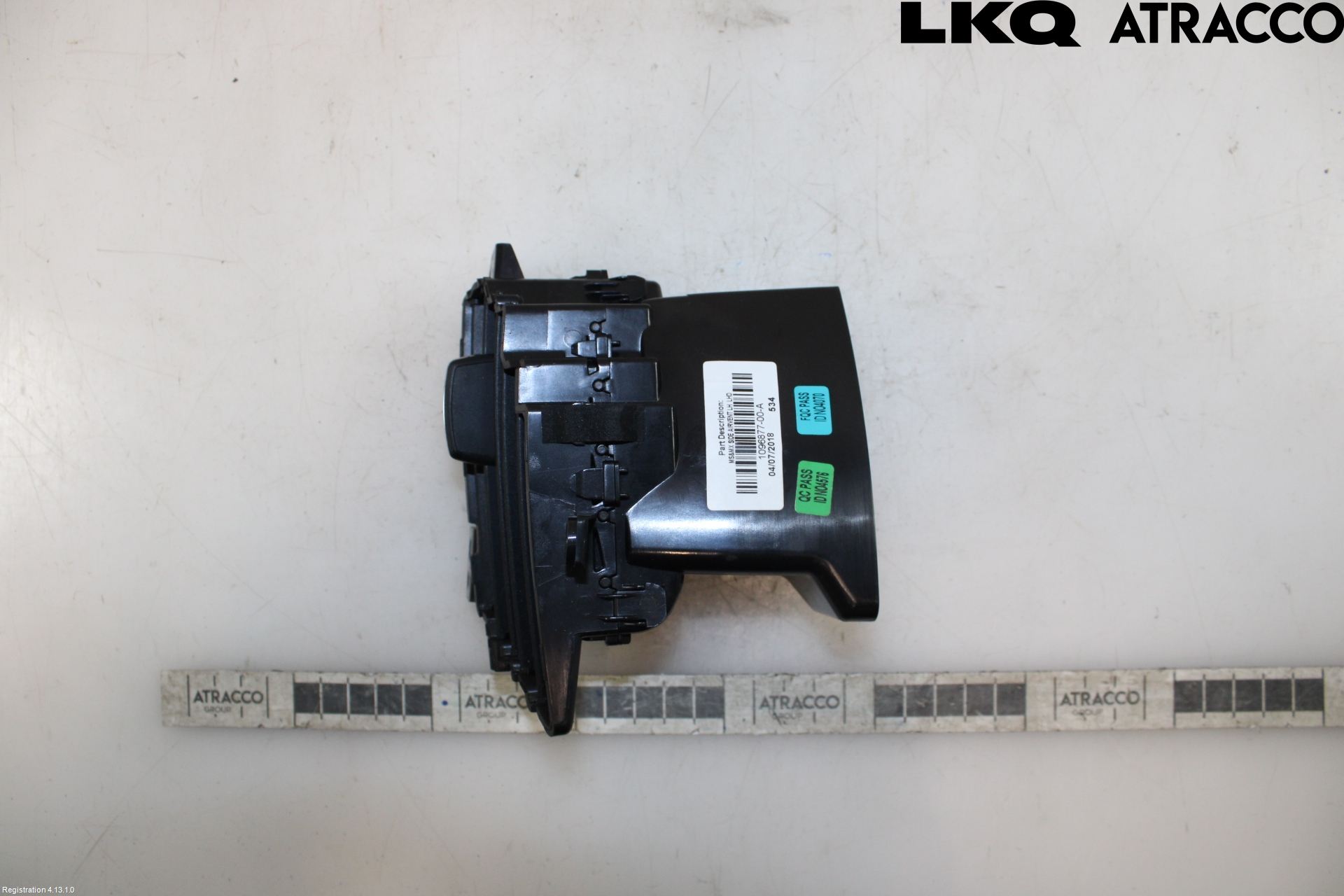 Tesla MODEL X 16- Dashbord Kanal - Dyse