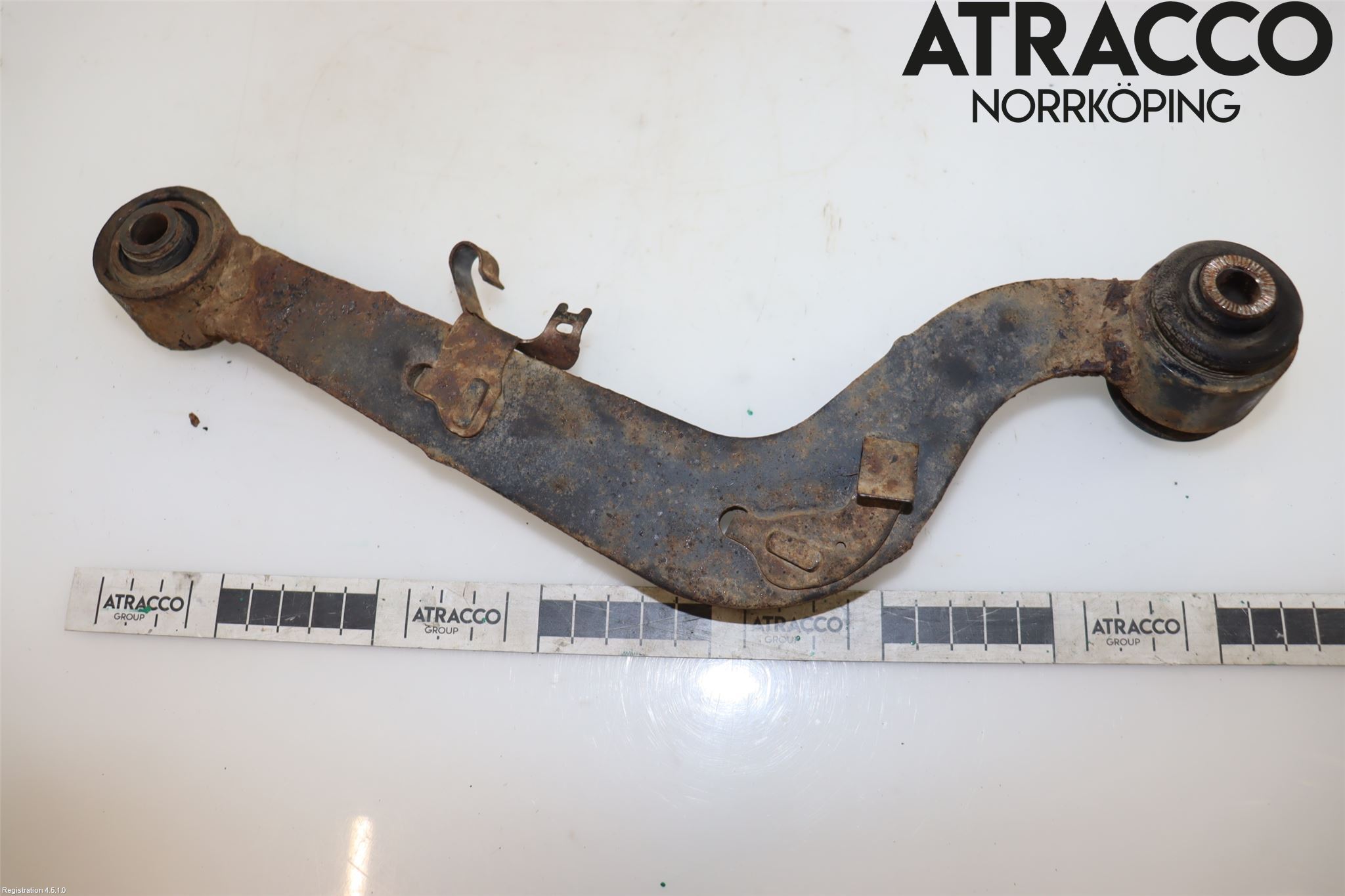 Toyota RAV4 13-18 Bærearm Bak Venstre Øvre