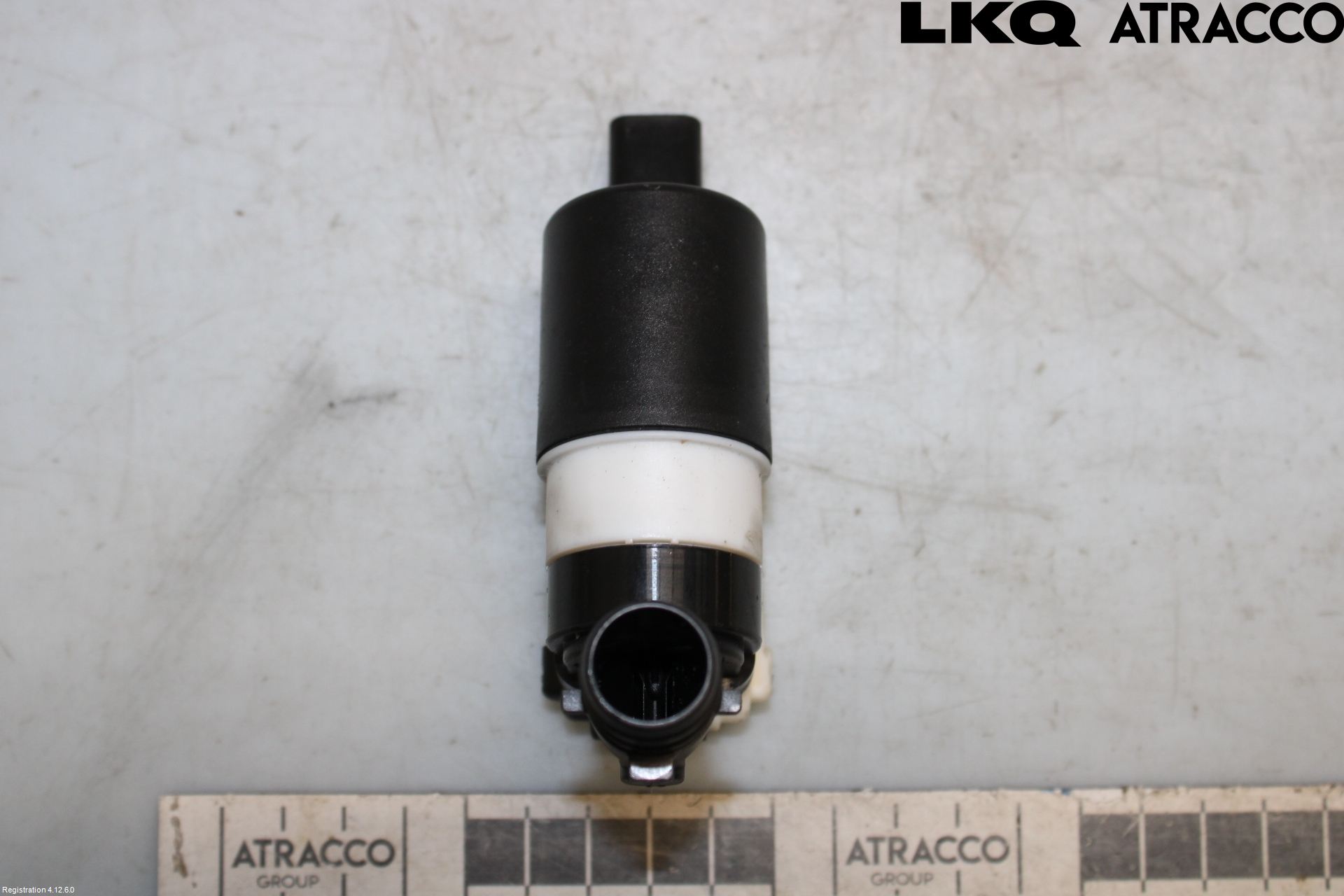 Citroen C4 GRAND PICASSO 07-13 Spylerpumpe Frontrute