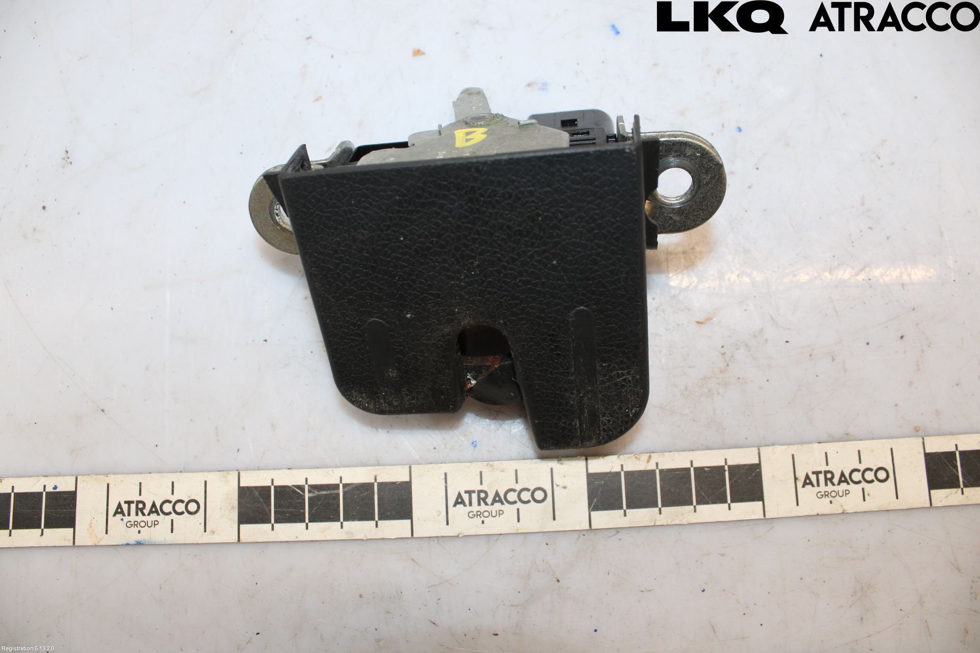 Volkswagen VW GOLF V 04-09 Bakluke-Lokk Låsekasse