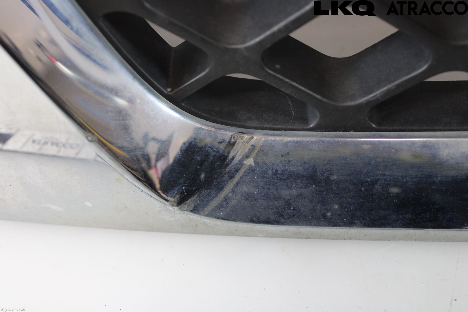 Nissan NAVARA 05-16 Grill Komplett