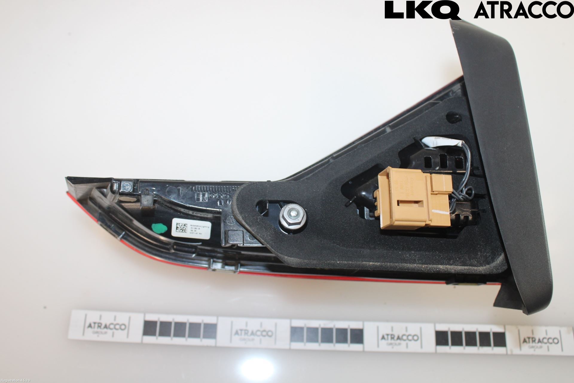 Volkswagen VW JETTA VI 11- Baklykt Høyre  På Luke(Indre)