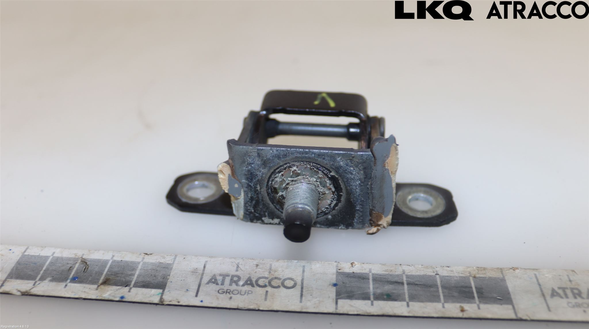 Nissan MICRA 11-16 Bakluke Hengsel Venstre