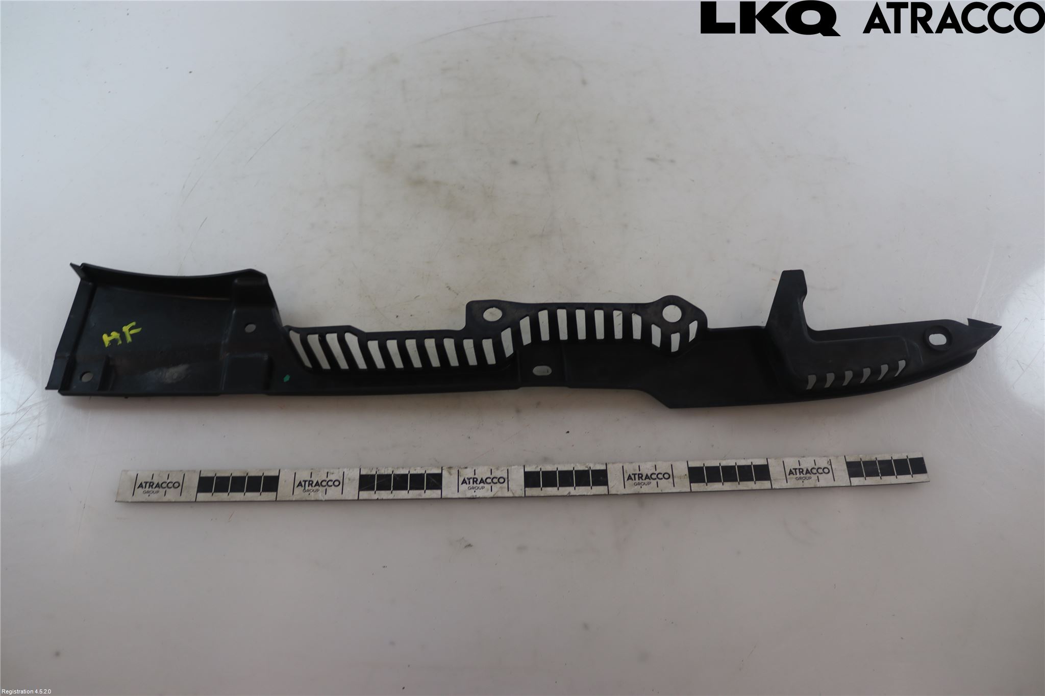 Volvo V90 CROSS COUNTRY 17->> Visker Deksel-Grill-Under Frr