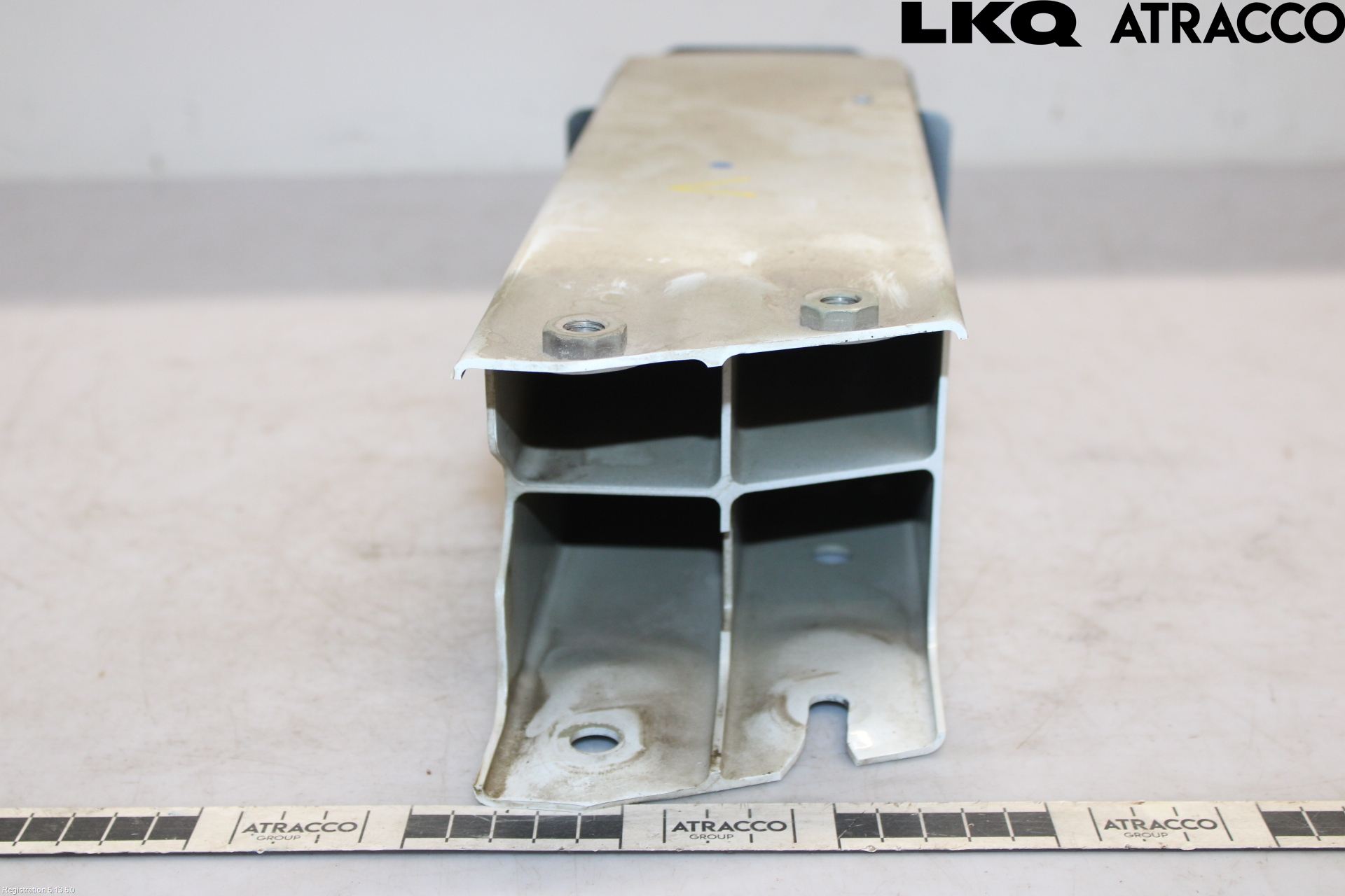 Tesla MODEL 3 17- Støtfanger Foran Feste
