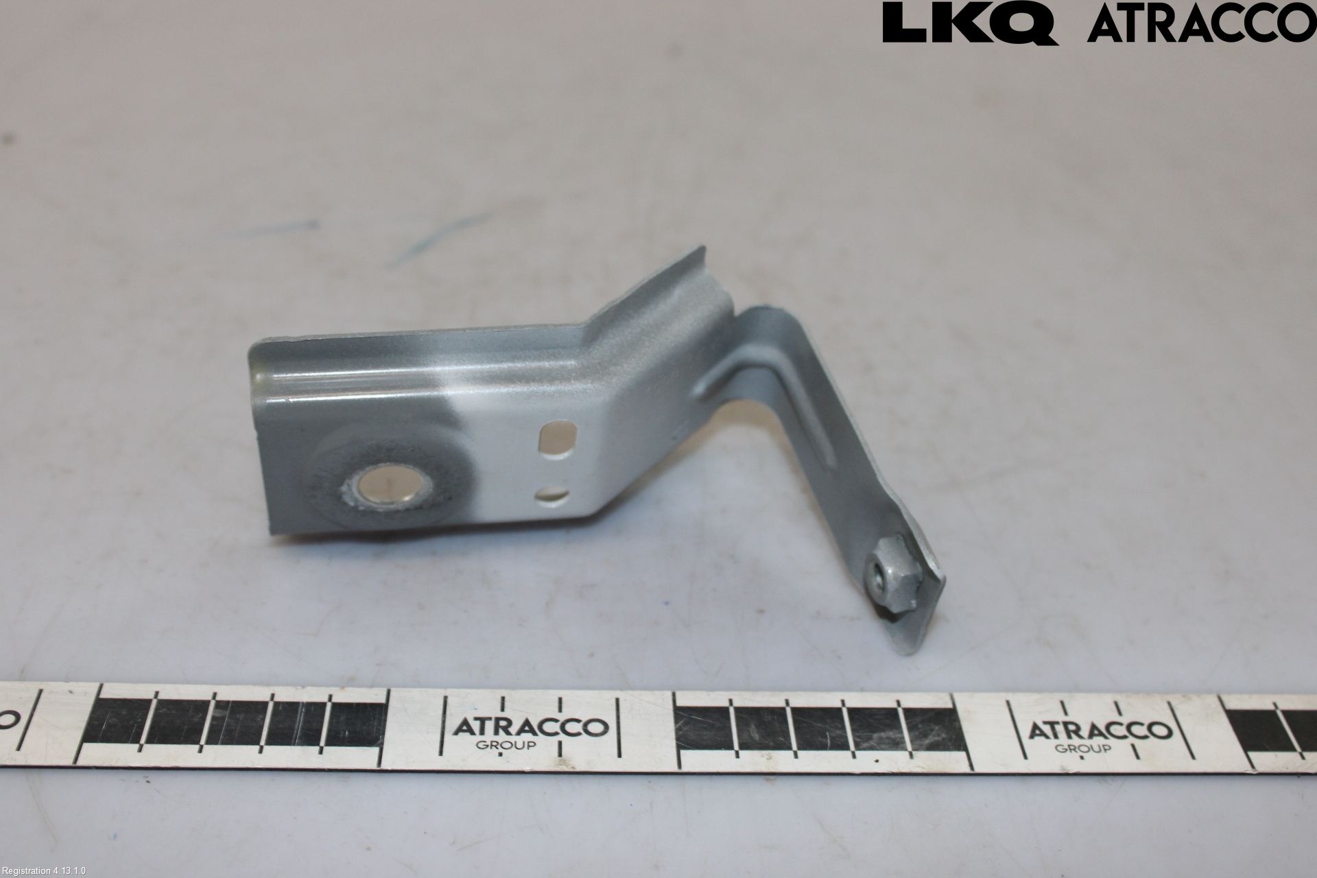 Seat LEON 20- Fenderfeste Foran Høy