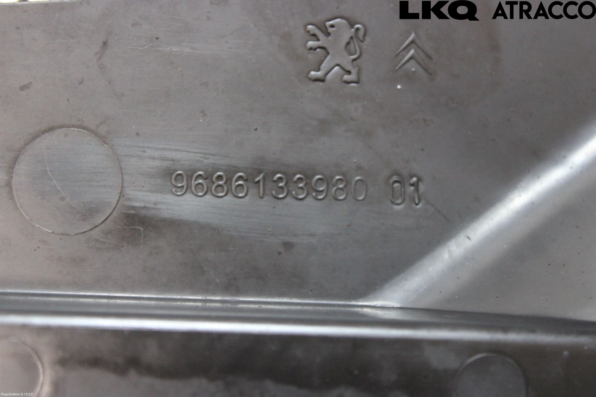 Peugeot 5008 10-16 Luftstyring Front