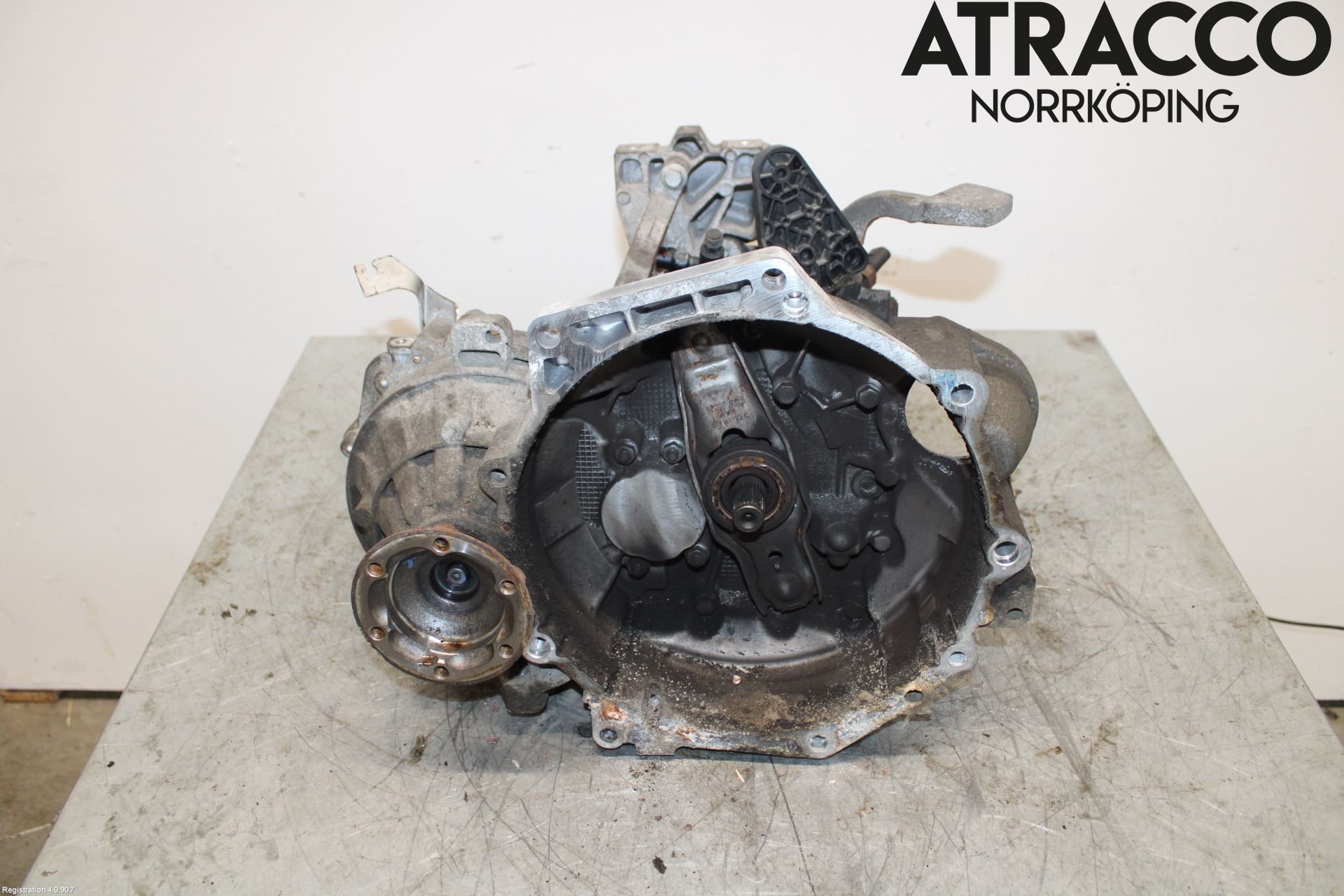 Volkswagen VW CADDY 11-15 Gearkasse 5 Trinn