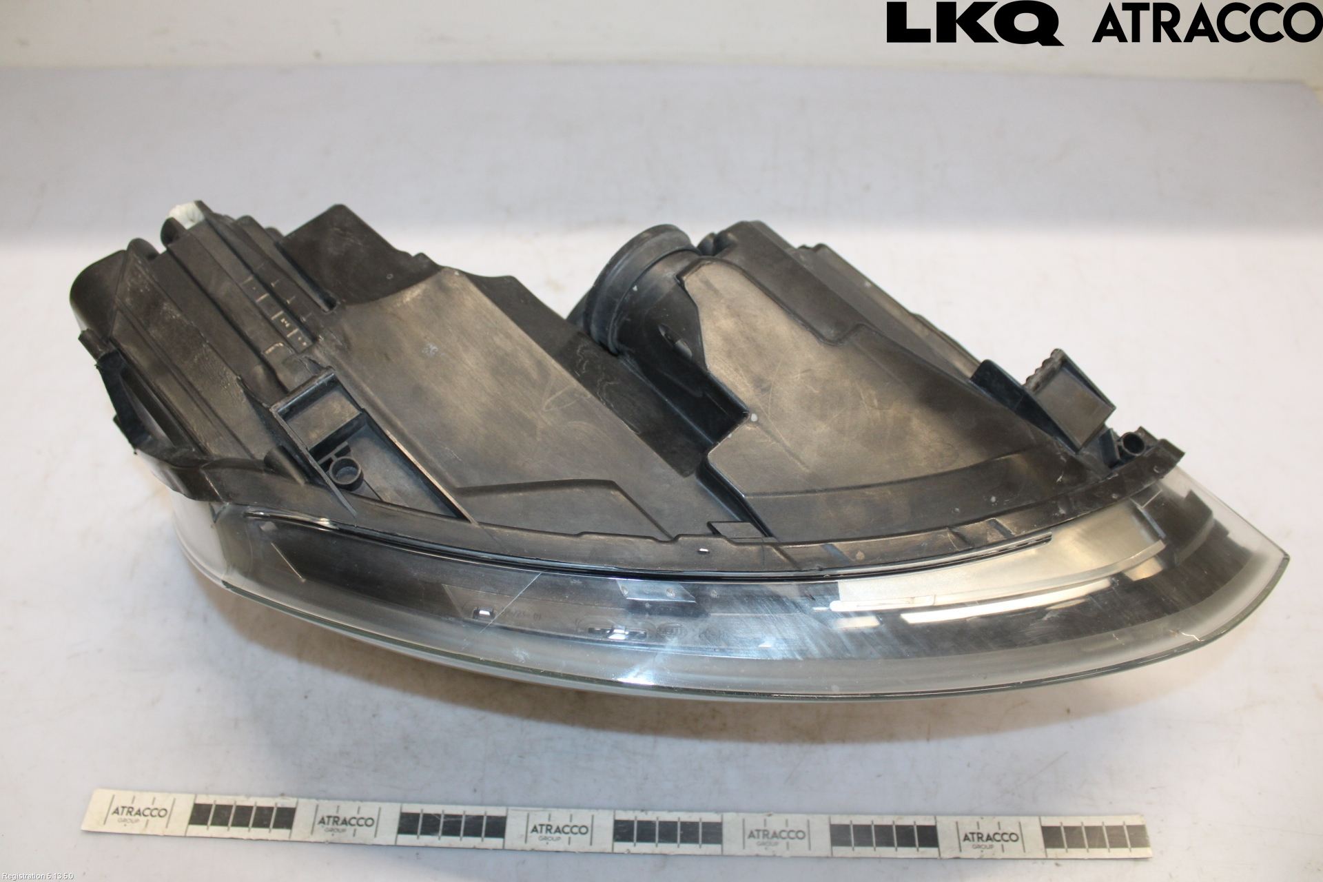 Volkswagen VW POLO 10-17 Frontlykt Venstre