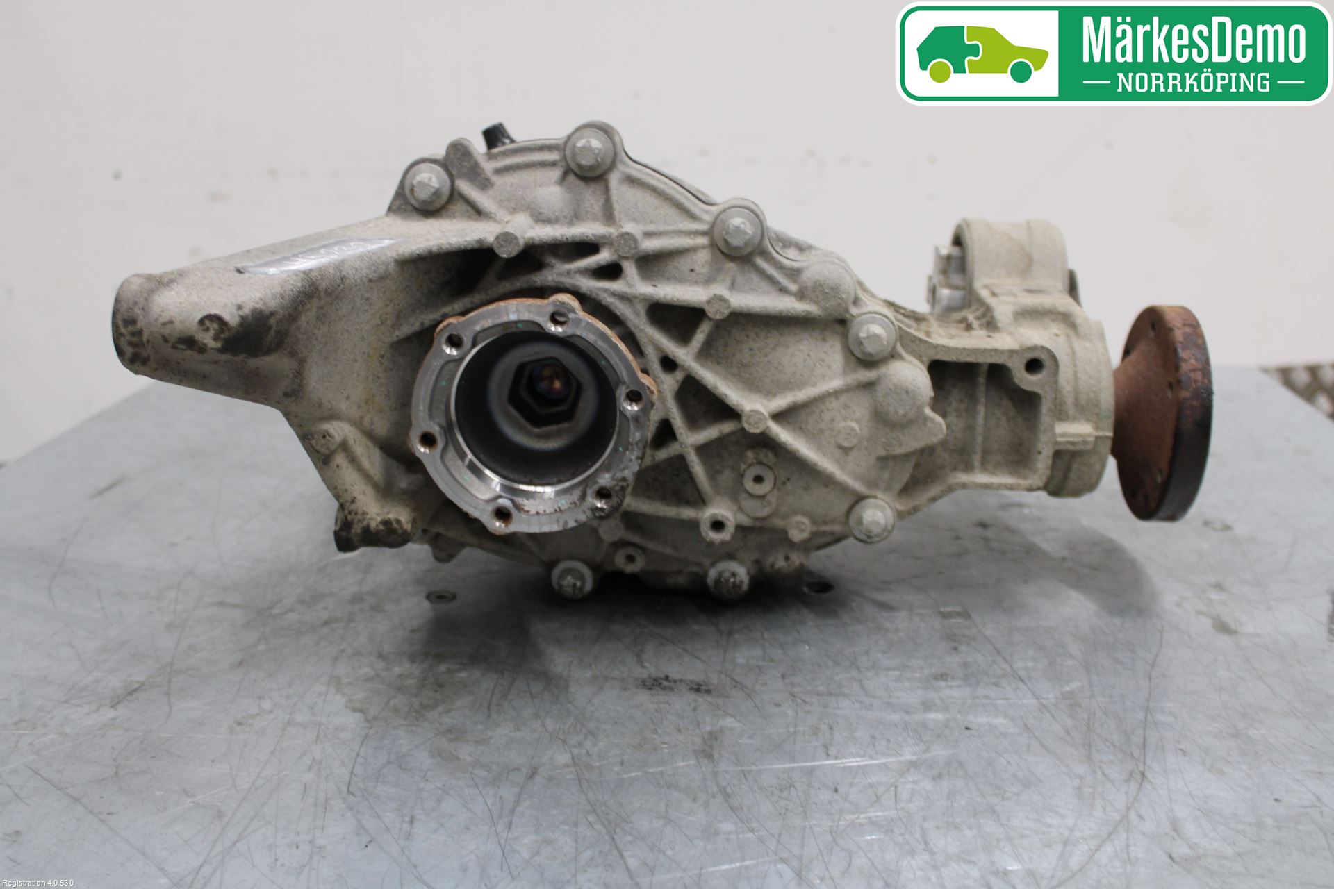 Audi A4/S4 B9 16-19 Bakaksel Kardang Bak -Diff