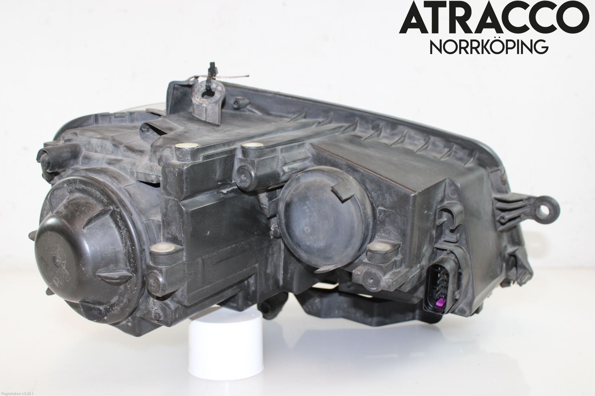 Volkswagen VW TOURAN 03-10 Frontlykt Venstre