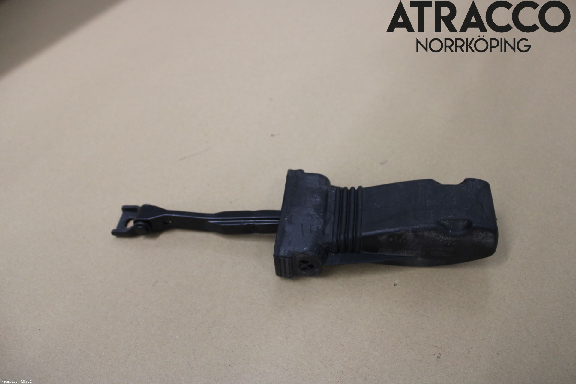 Audi A4/S4 B9 20- Dørstopper