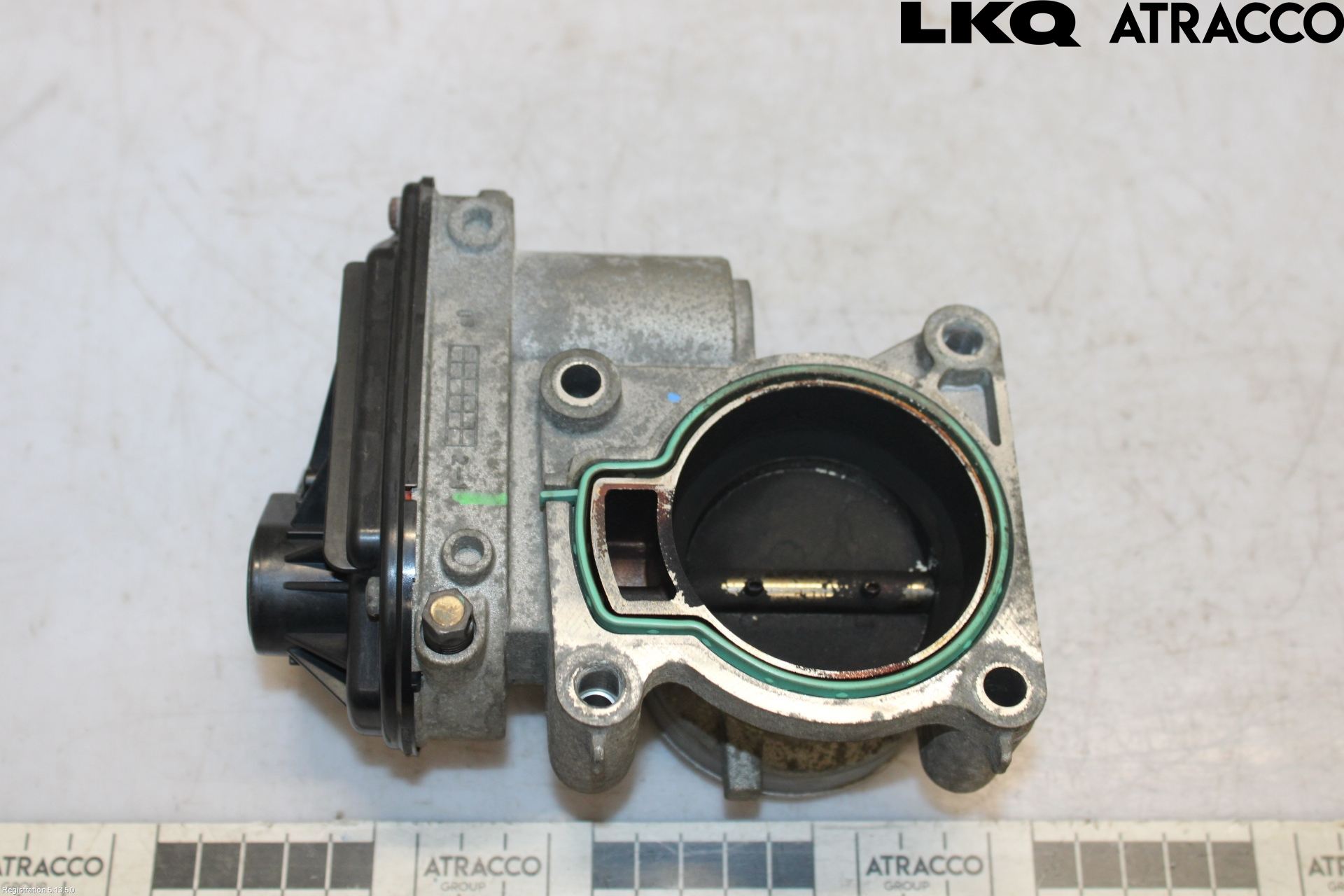 Ford FOCUS     04-07 Inns Spjeldhus