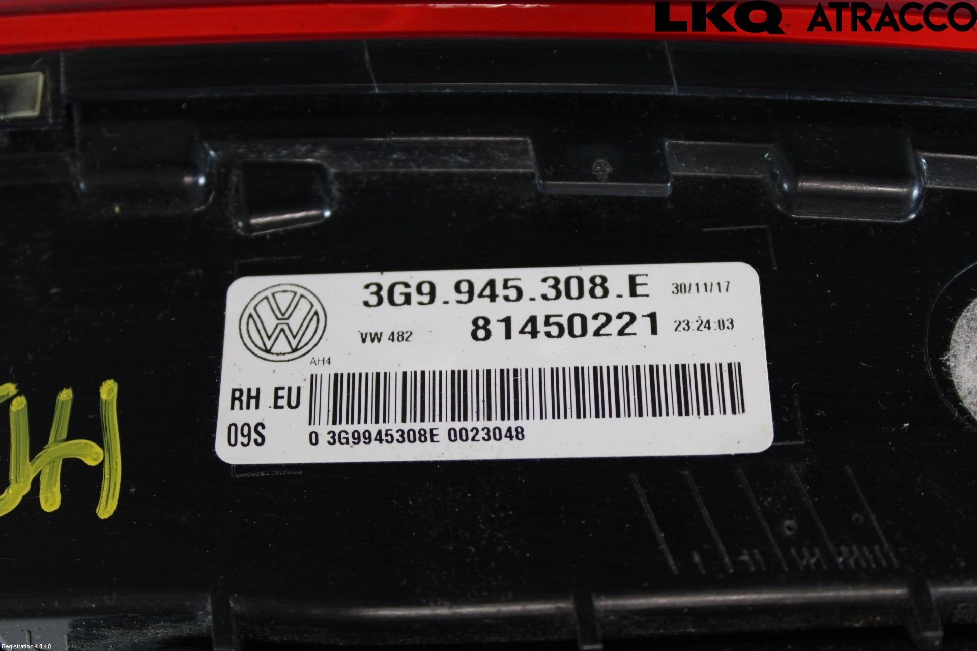 Volkswagen VW PASSAT 15-19 Baklykt Høyre  På Luke(Indre)