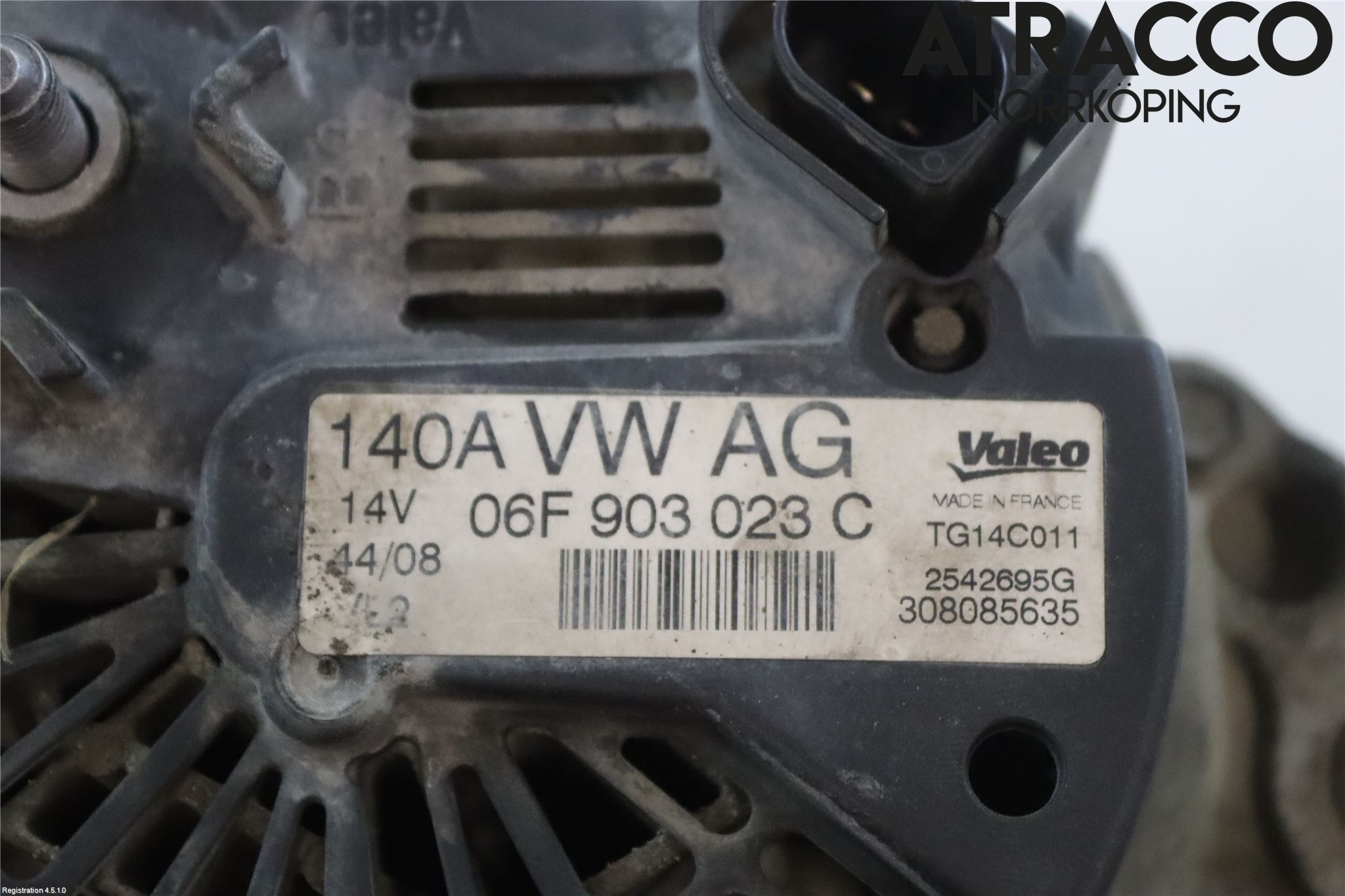 Volkswagen VW CADDY      04-10 Dynamo