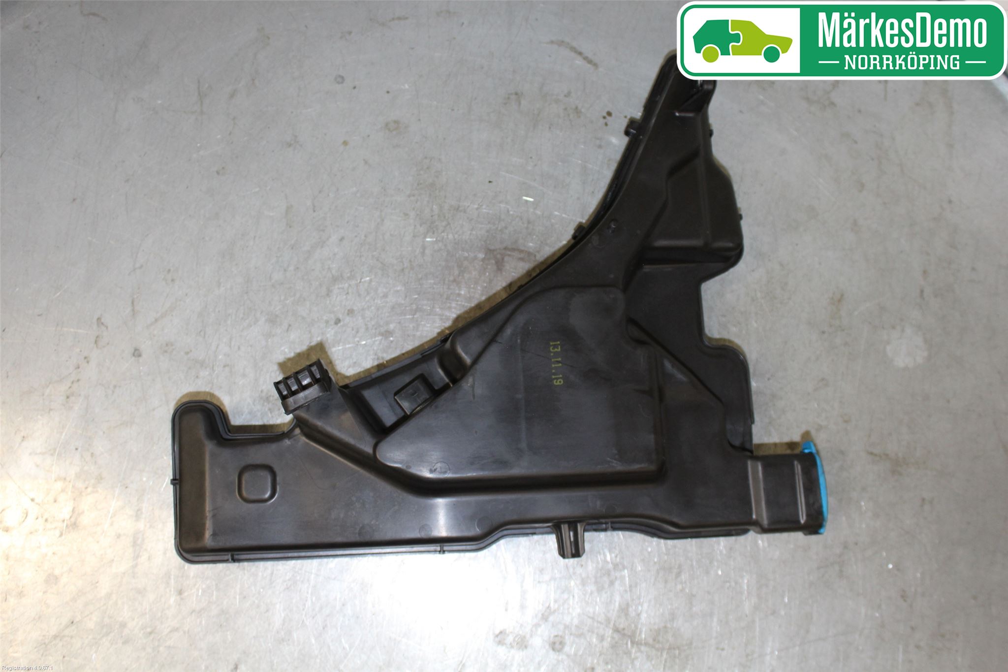 Audi A4/S4 B9 20- Spylerbeholder Frontrute