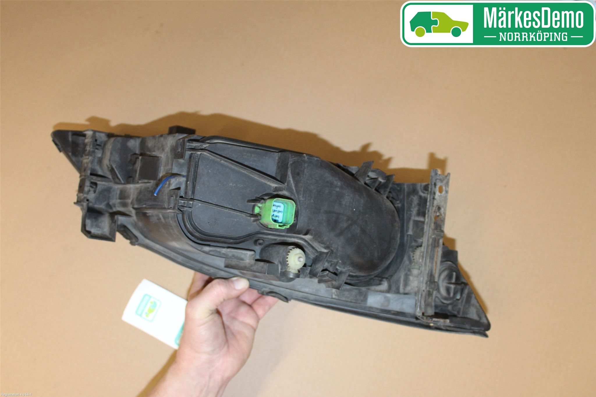 Ford MONDEO     01-06 Frontlykt Venstre