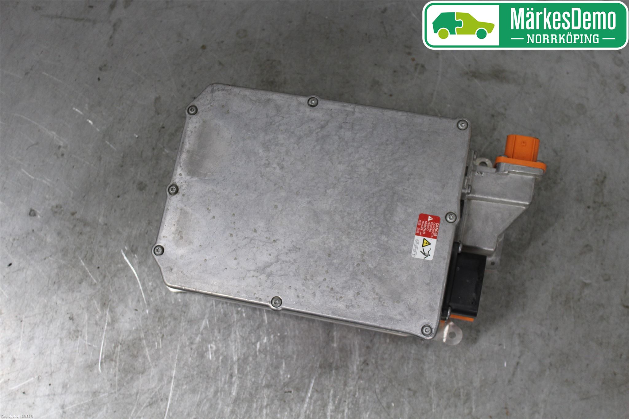 Volkswagen VW PASSAT 20-24 Batterilader Hybrid