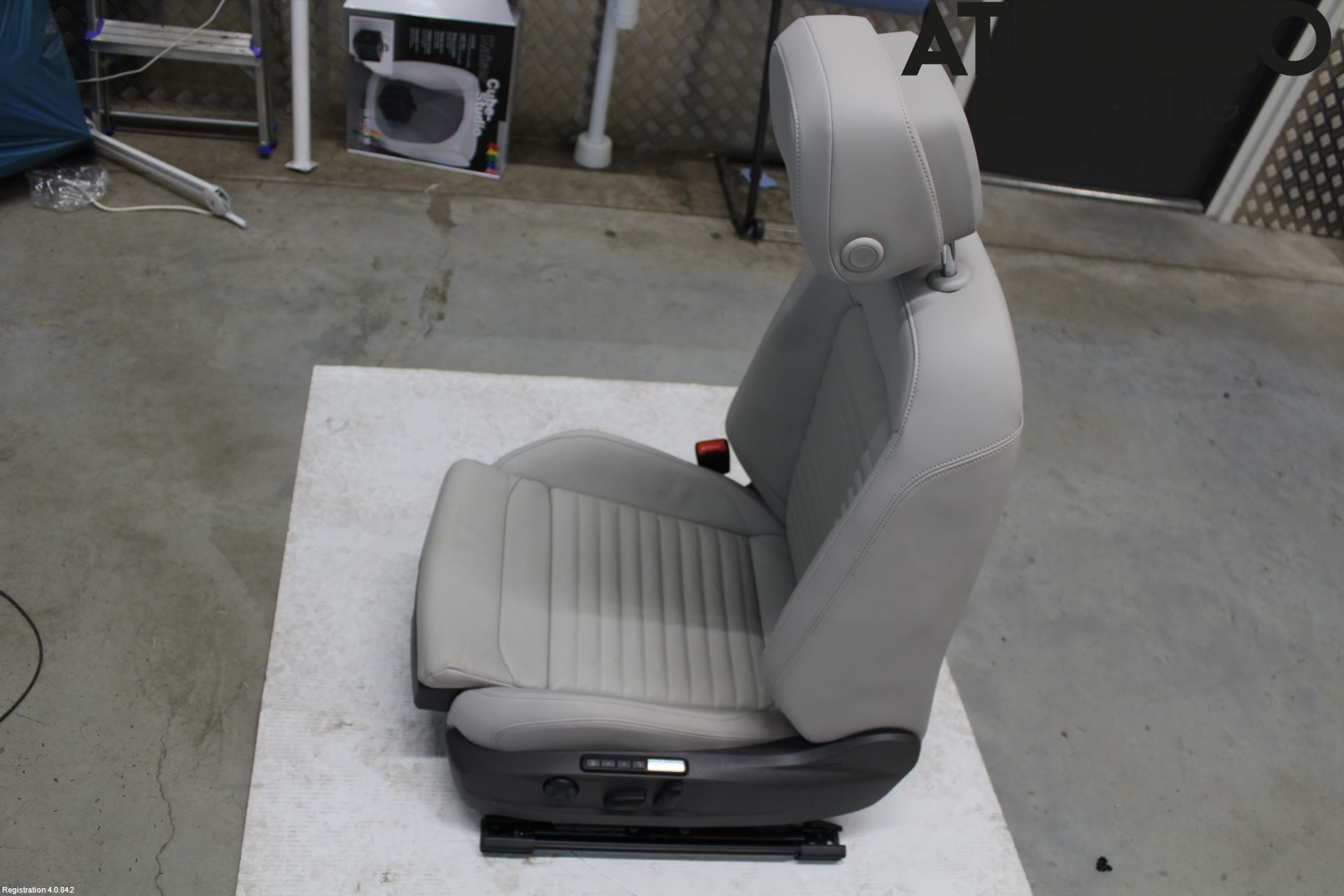 Volkswagen VW PASSAT 20-24 Innr Sete Foran Venstre