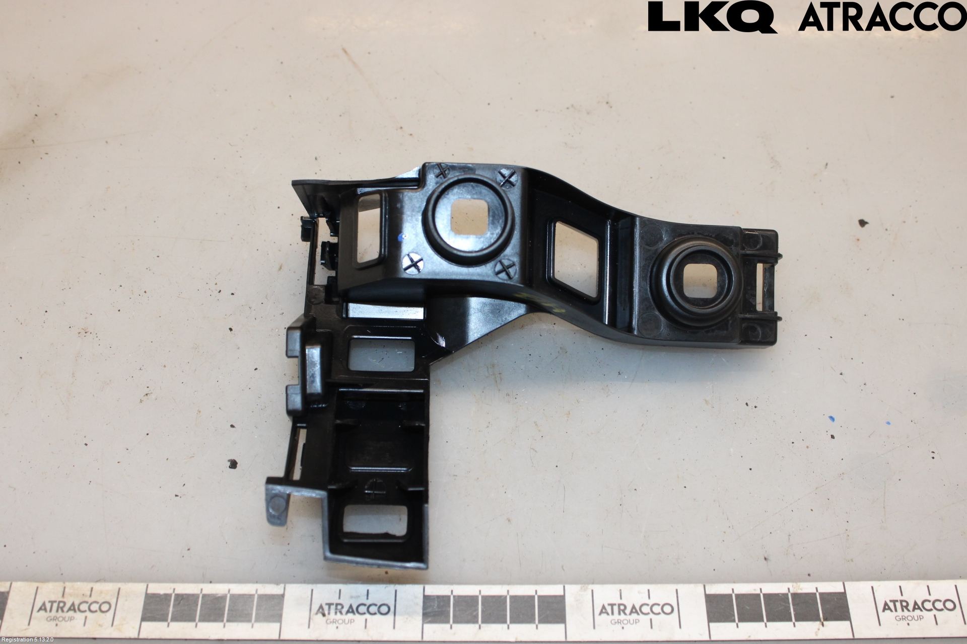 Volkswagen VW GOLF / E-GOLF VII 13-20 Støtfangerfeste Bak Høyre