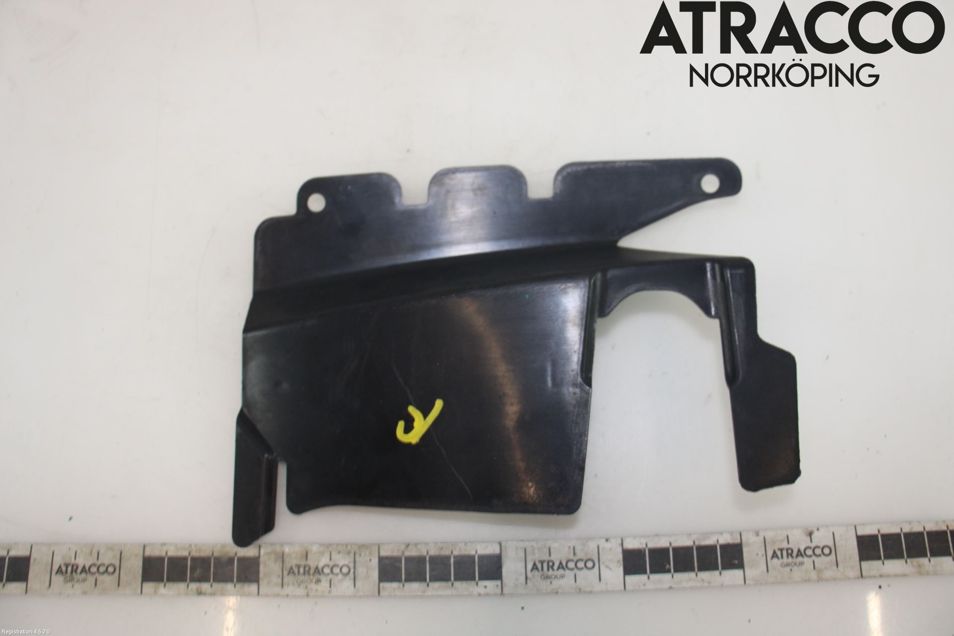 Ford FOCUS     04-07 Luftstyring Front